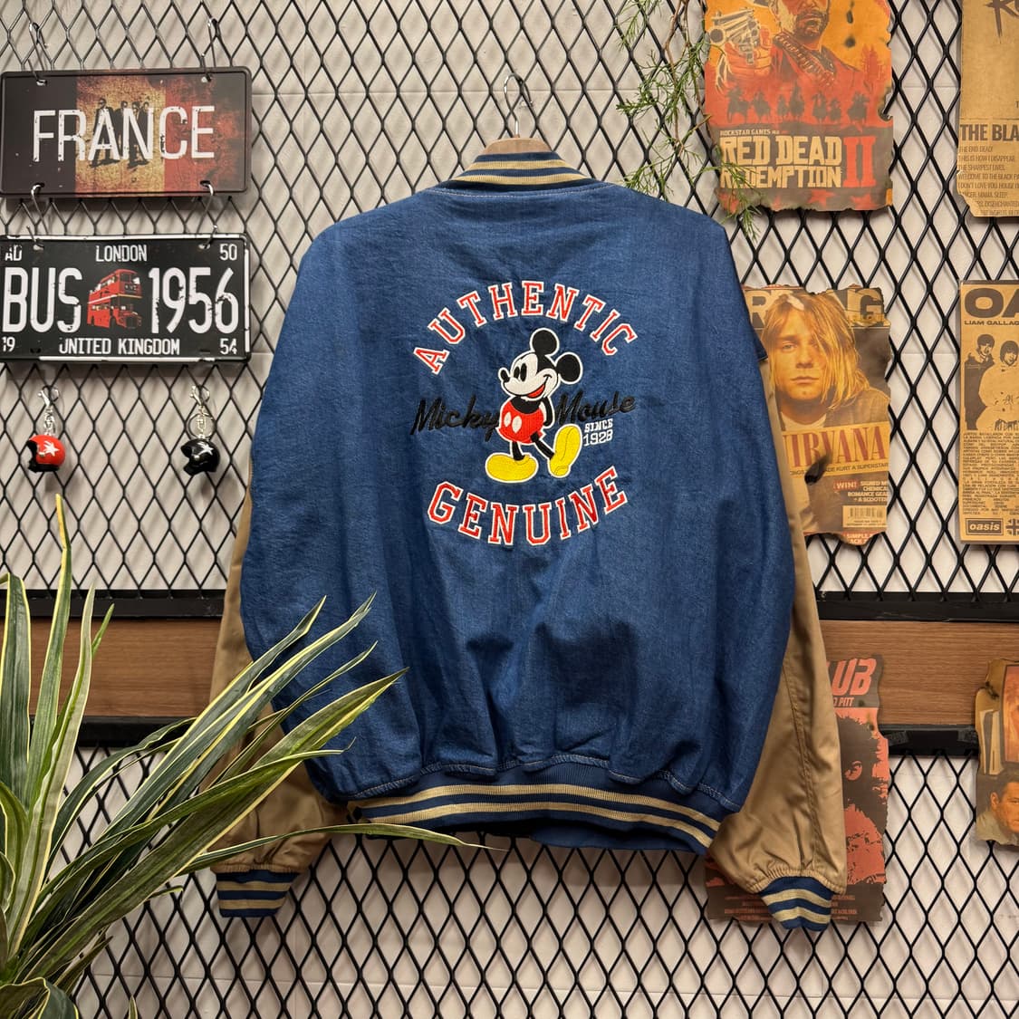00s 월트디즈니 미키마우스 데님 스타디움 바시티 자켓 브라운 배색 상품이미지2