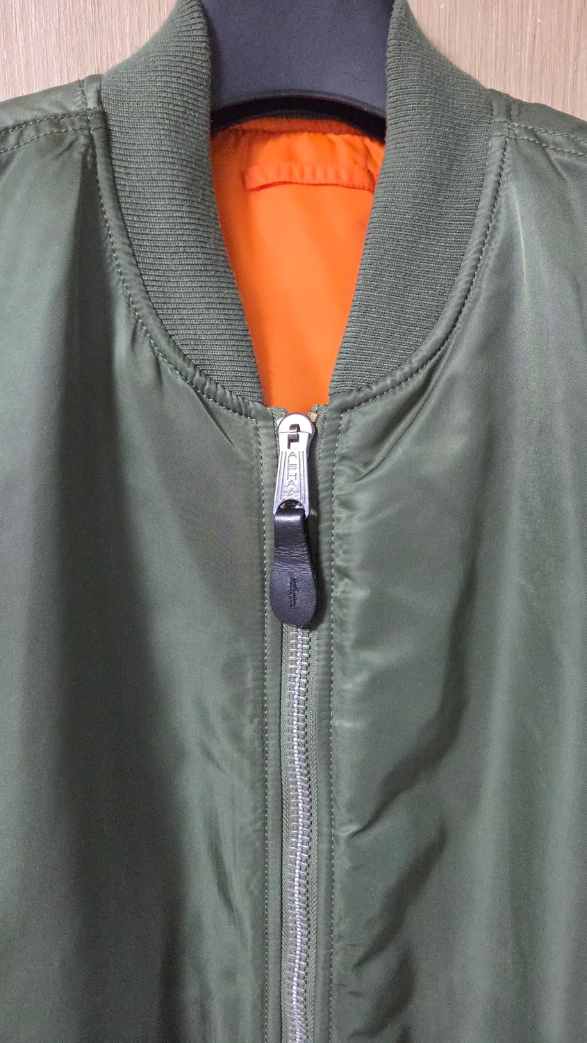 (착샷) 알파인더스트리 ma-1 세이지 상품이미지3