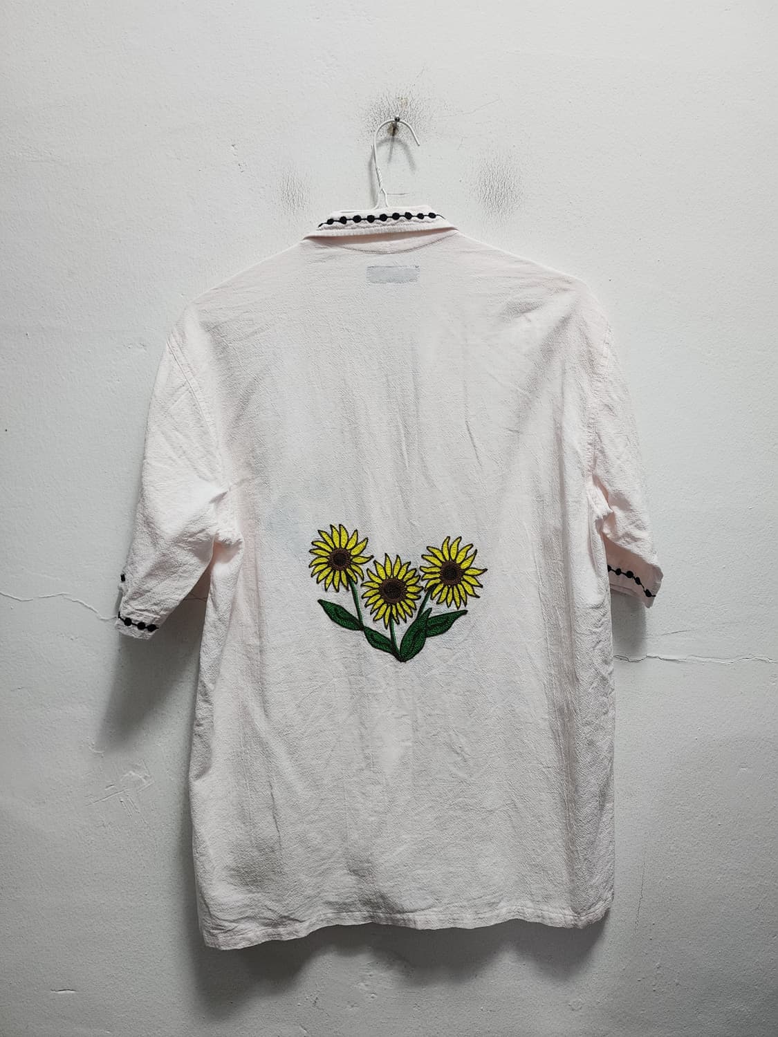 EL CLOVER 해바라기자수 반팔 셔츠 상품이미지2