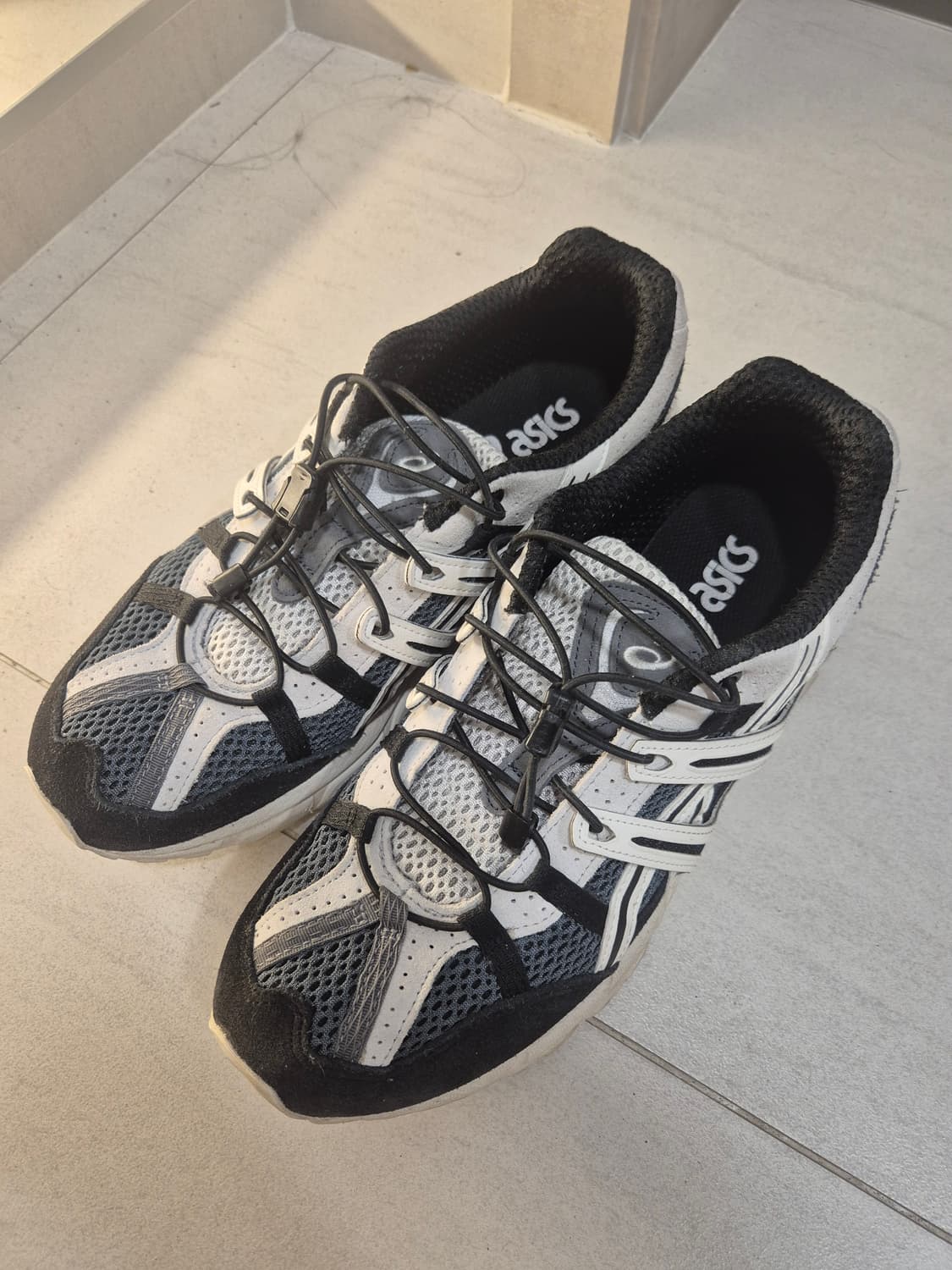 아식스 언리미티드 젤 소노마 15-50 캐리어 그레이 화이트 알리섬 상품이미지2