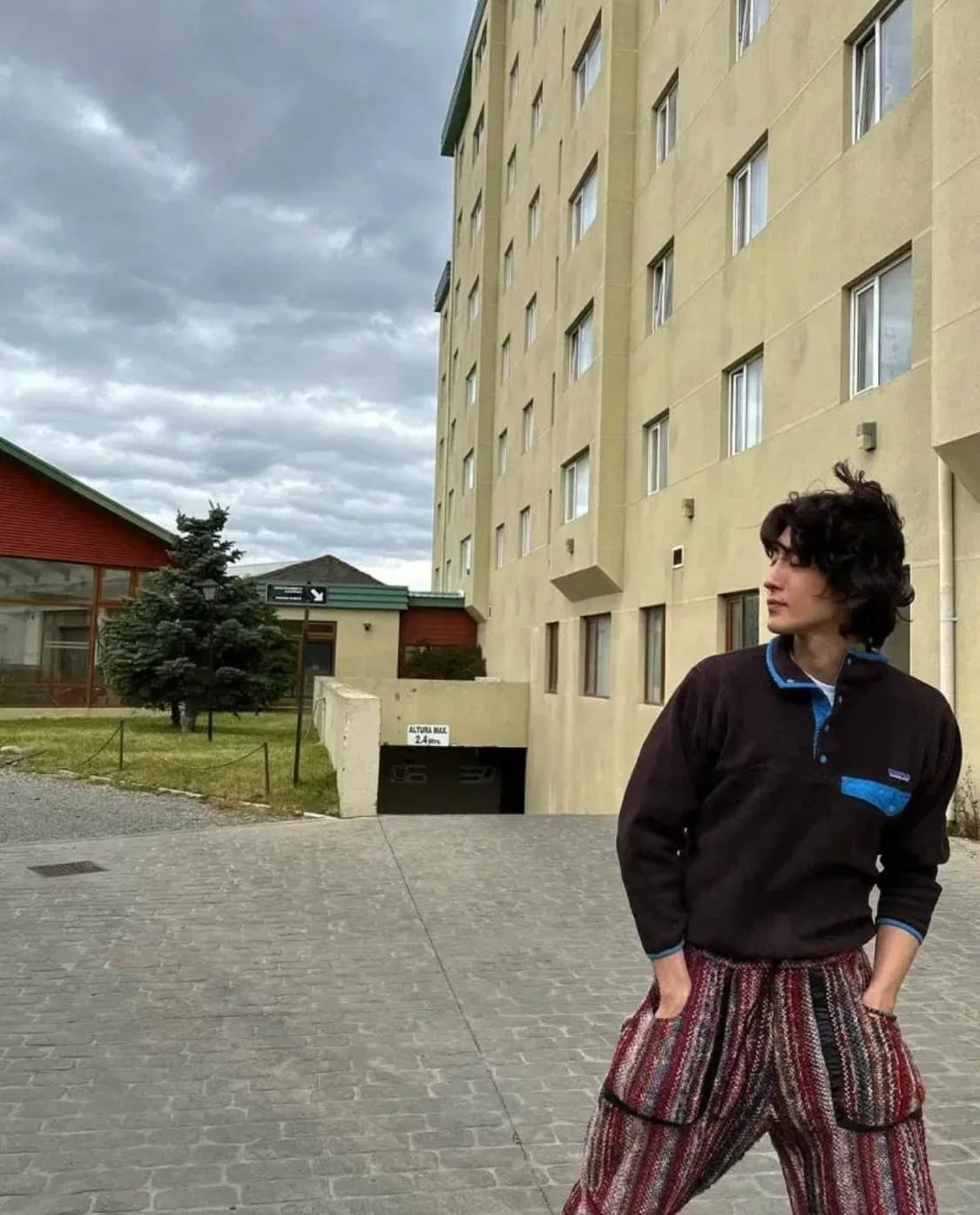 파타고니아 신칠라 스냅티 플리스 풀오버 옵시디안 플럼 상품이미지2