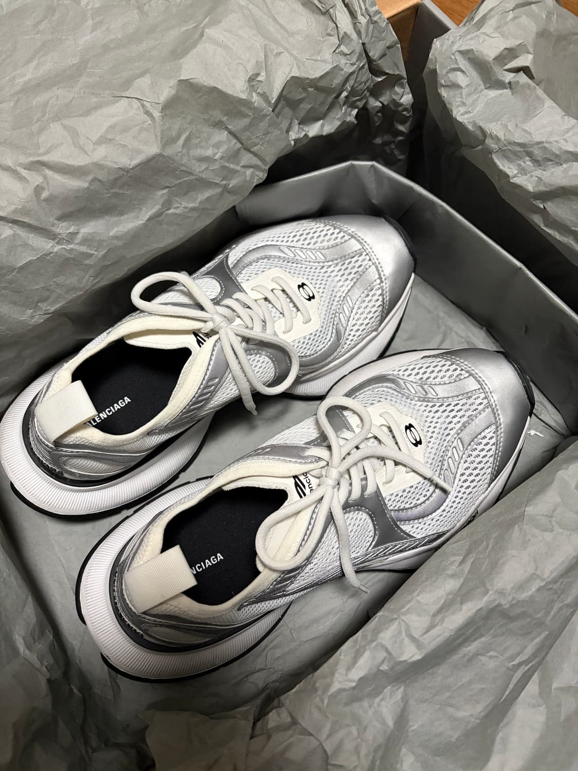 발렌시아가 서킷 39사이즈 상품이미지1