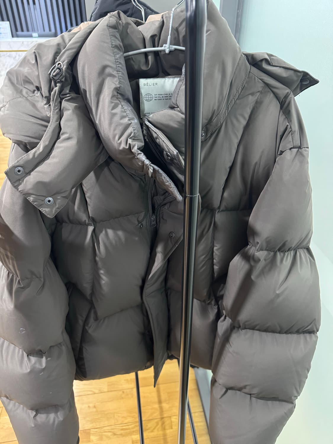 벨리에 크로스라인 후디드 구스다운 패딩 25년  상품이미지3