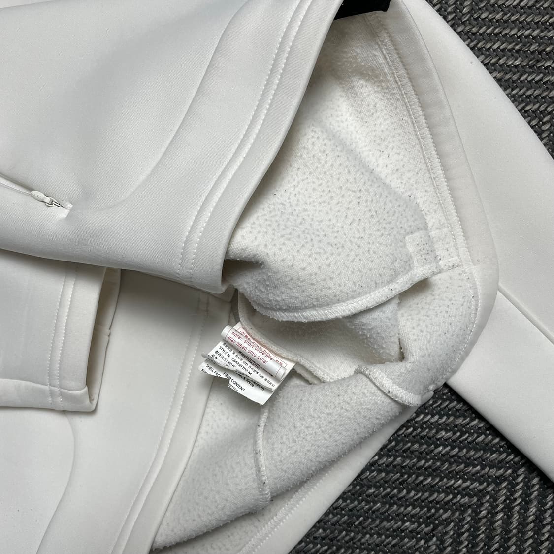 데상트 에슬래틱 엠보 트레이닝 집업 화이트y 5122 상품이미지6