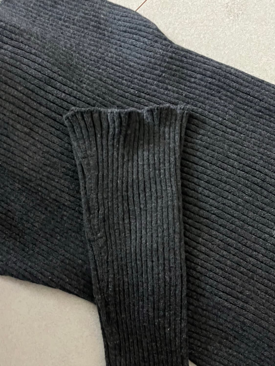 메종마레 코튼슬림 니트 차콜 34 상품이미지5