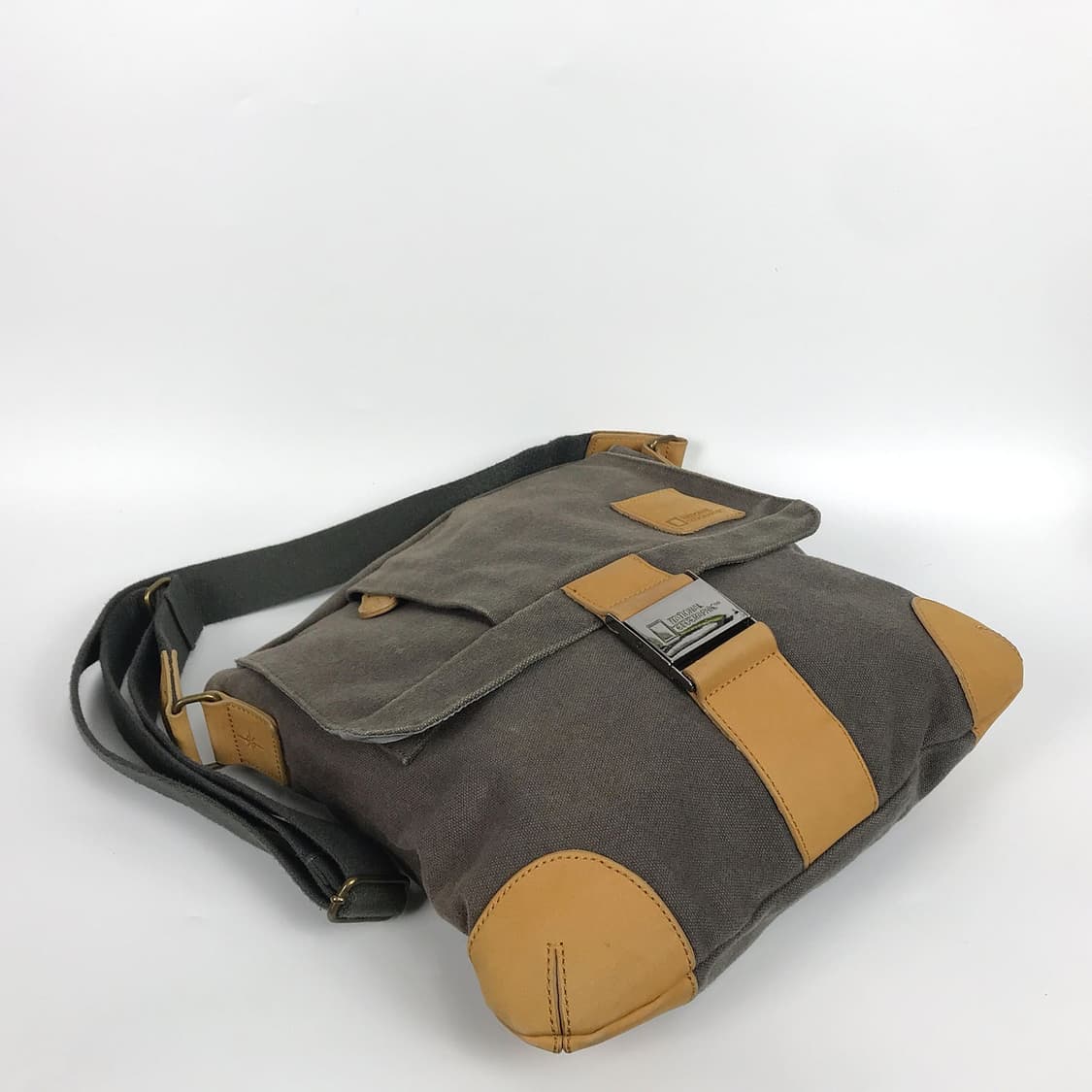 내셔널지오그래픽 코듀라 크로스백 가방 상품이미지4