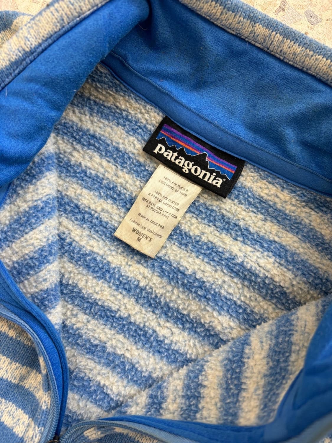 파타고니아 스트라이프 반집업 상품이미지7