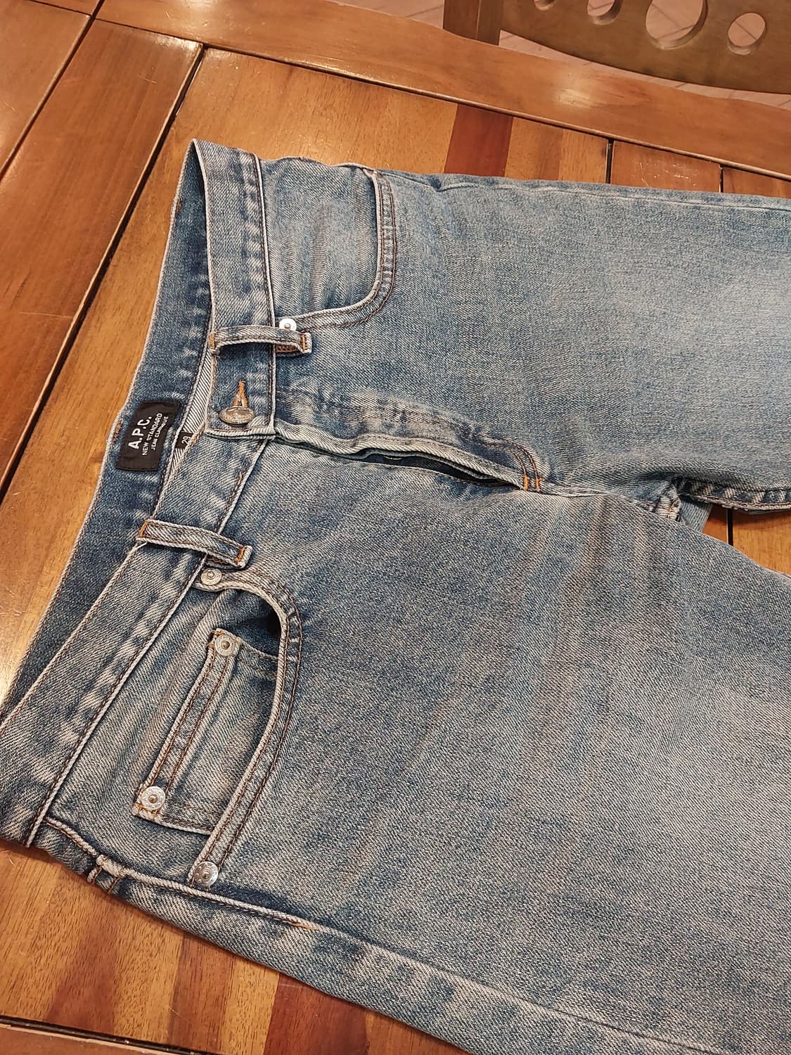 apc 아페쎄 뉴 스탠다드 연청 워싱 데님 29인치 상품이미지1