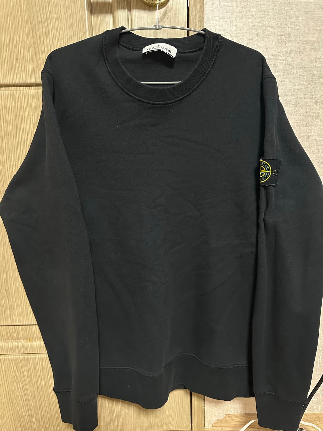 스톤아일랜드 맨투맨 L사이즈 판매합니다 상품이미지1