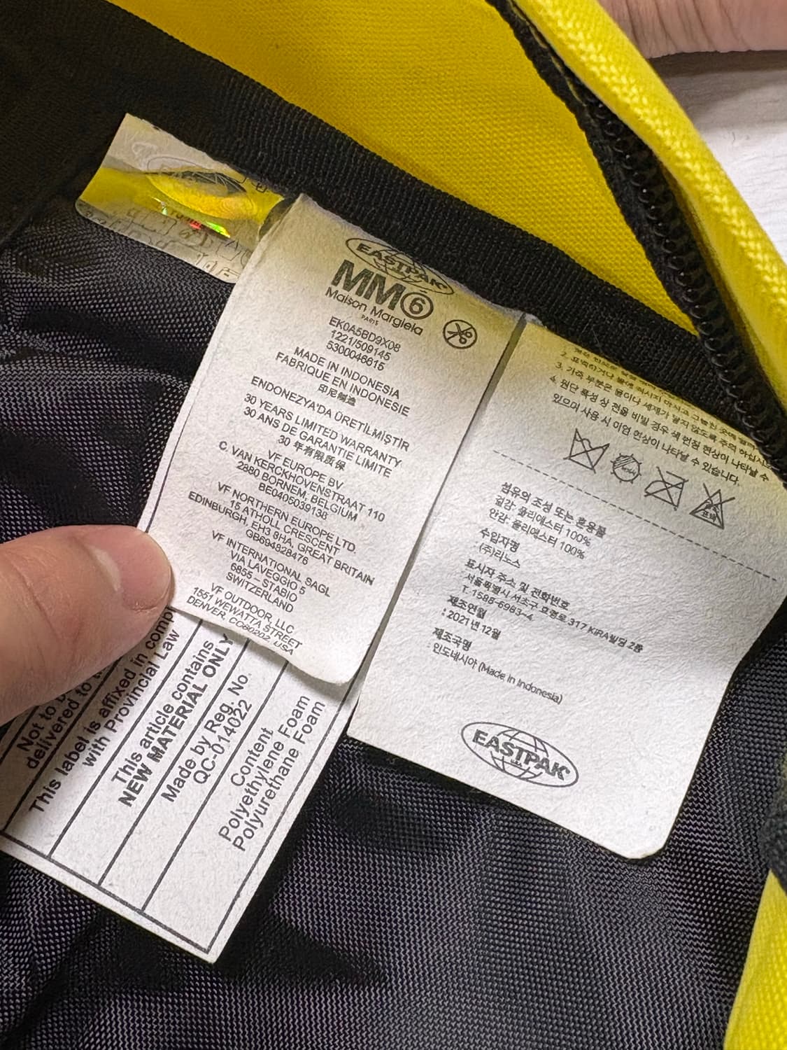 판매) 이스트팩XMM6 메종 마르지엘라 드리핑 백팩 옐로우 상품이미지7