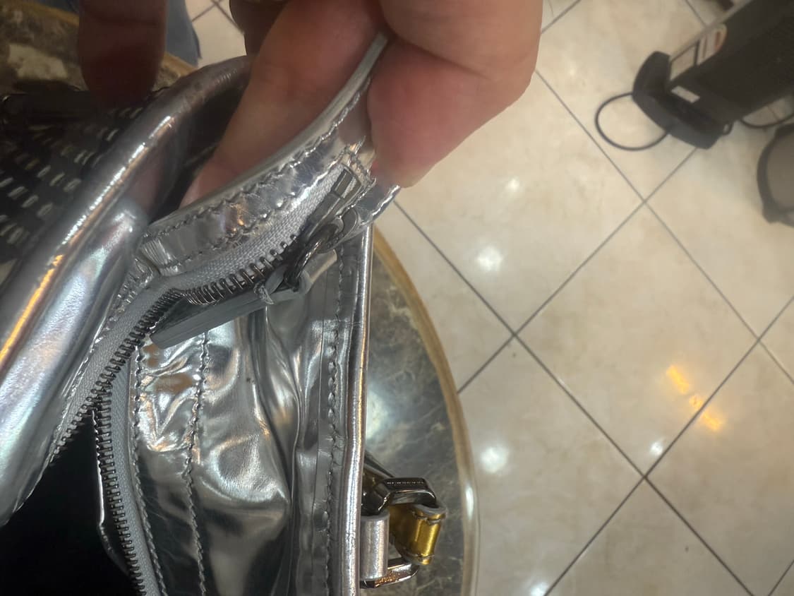 정품 버버리 실버 체크 2way백 팝니다 상품이미지10