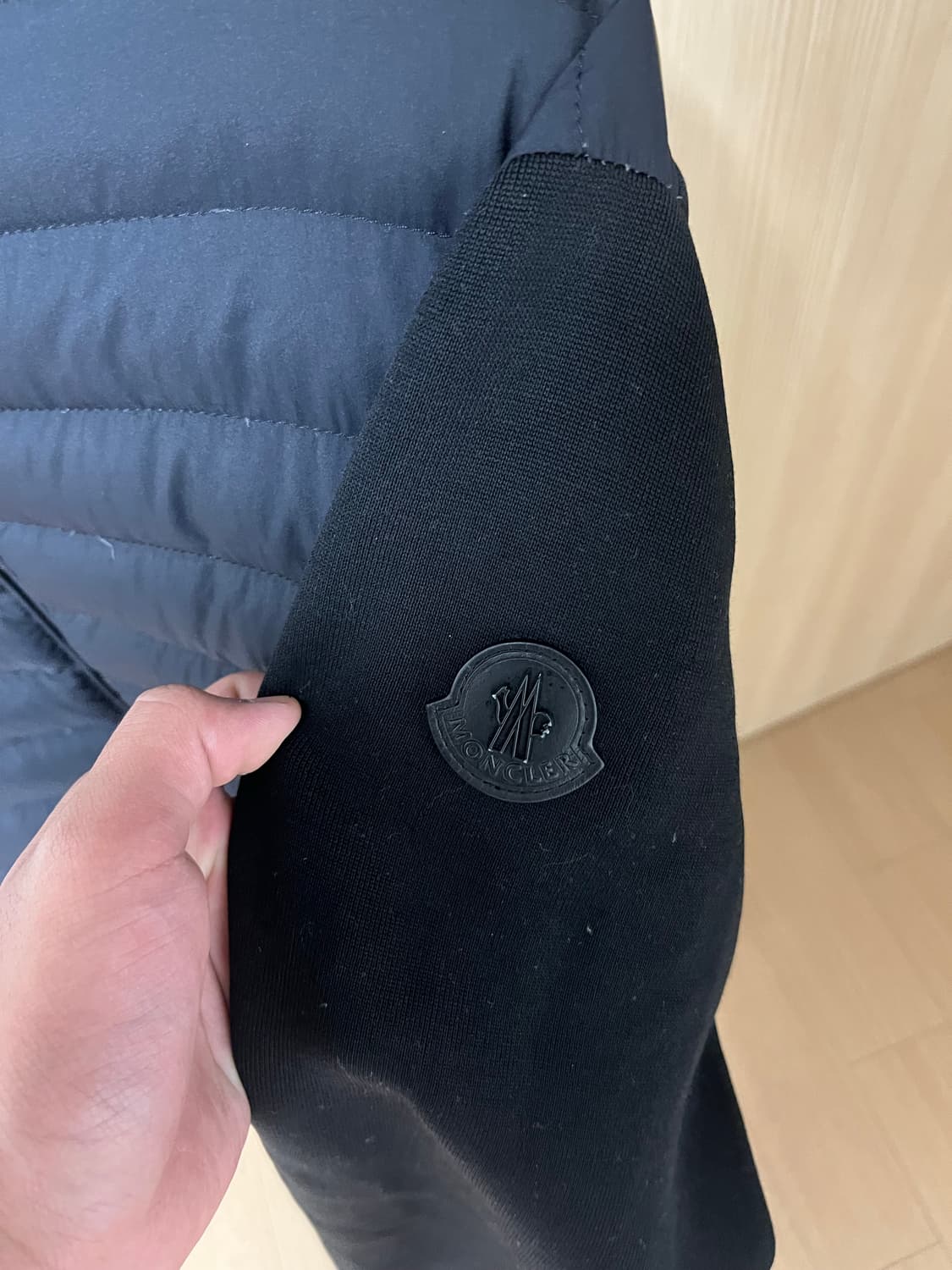 몽클레어니트패딩 블랙와펜 m 상품이미지1