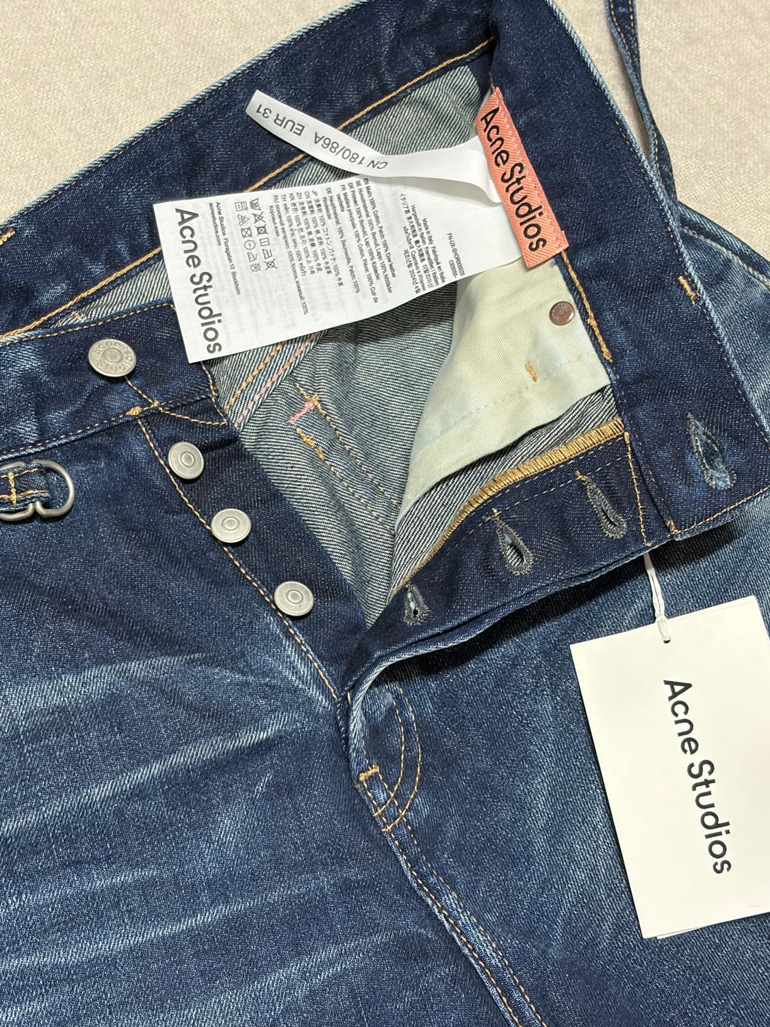 아크네스튜디오 루즈핏 데님쇼츠 브로드웨이 상품이미지4