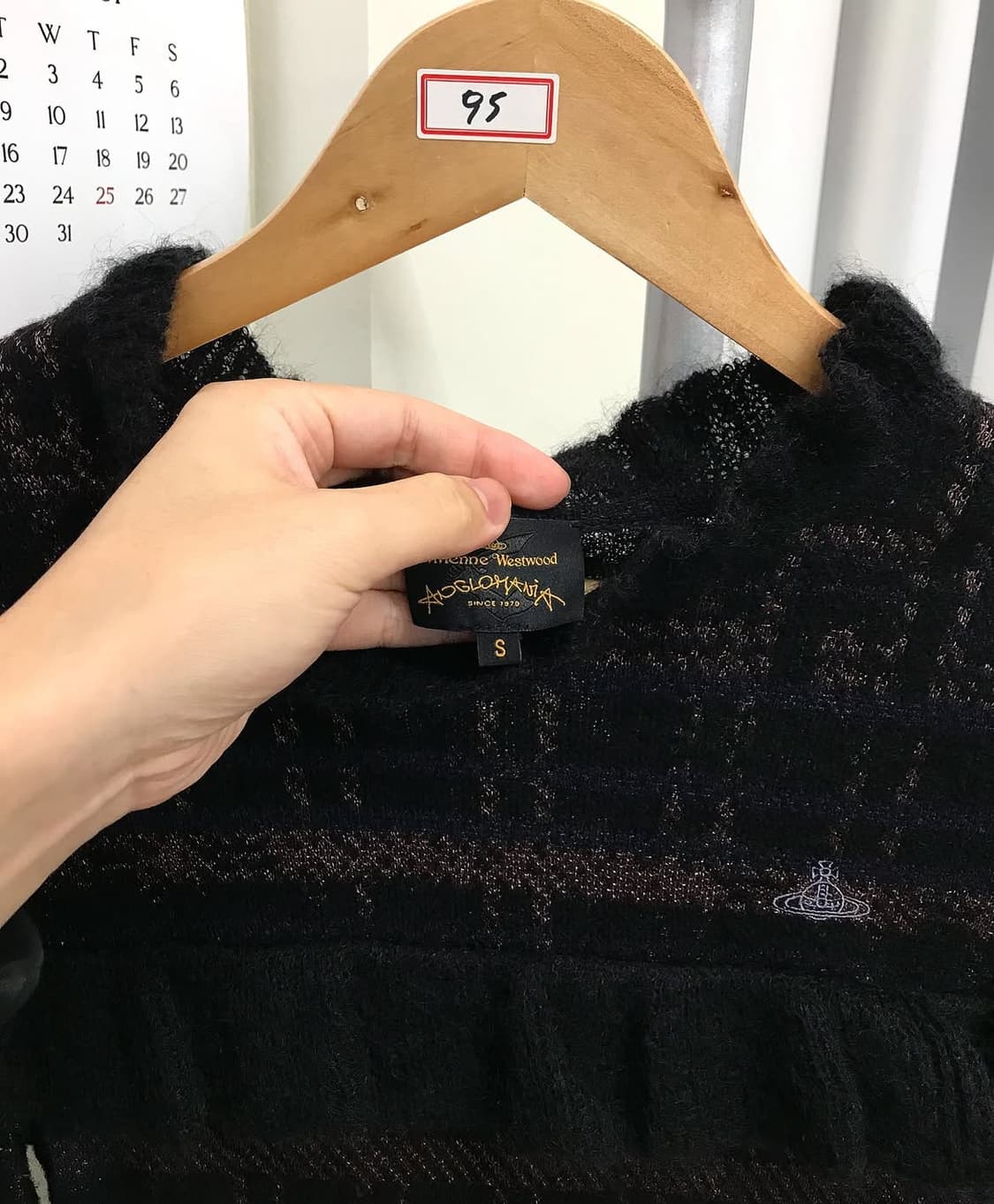 비비안웨스트우드 로고 프릴 니트 롱 원피스 상품이미지2