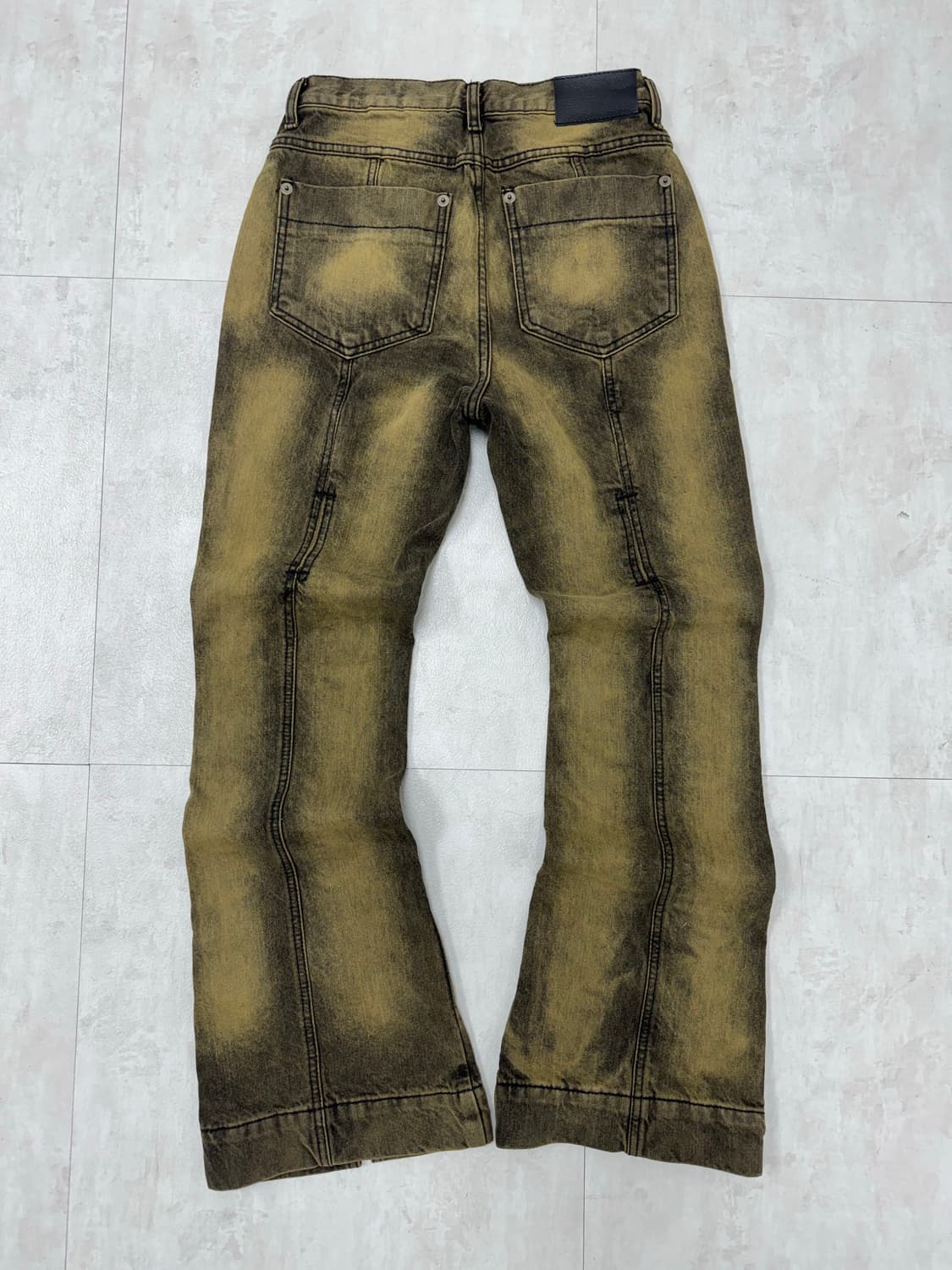 •유니크 워싱 부츠컷 절개 데님 팬츠 상품이미지4