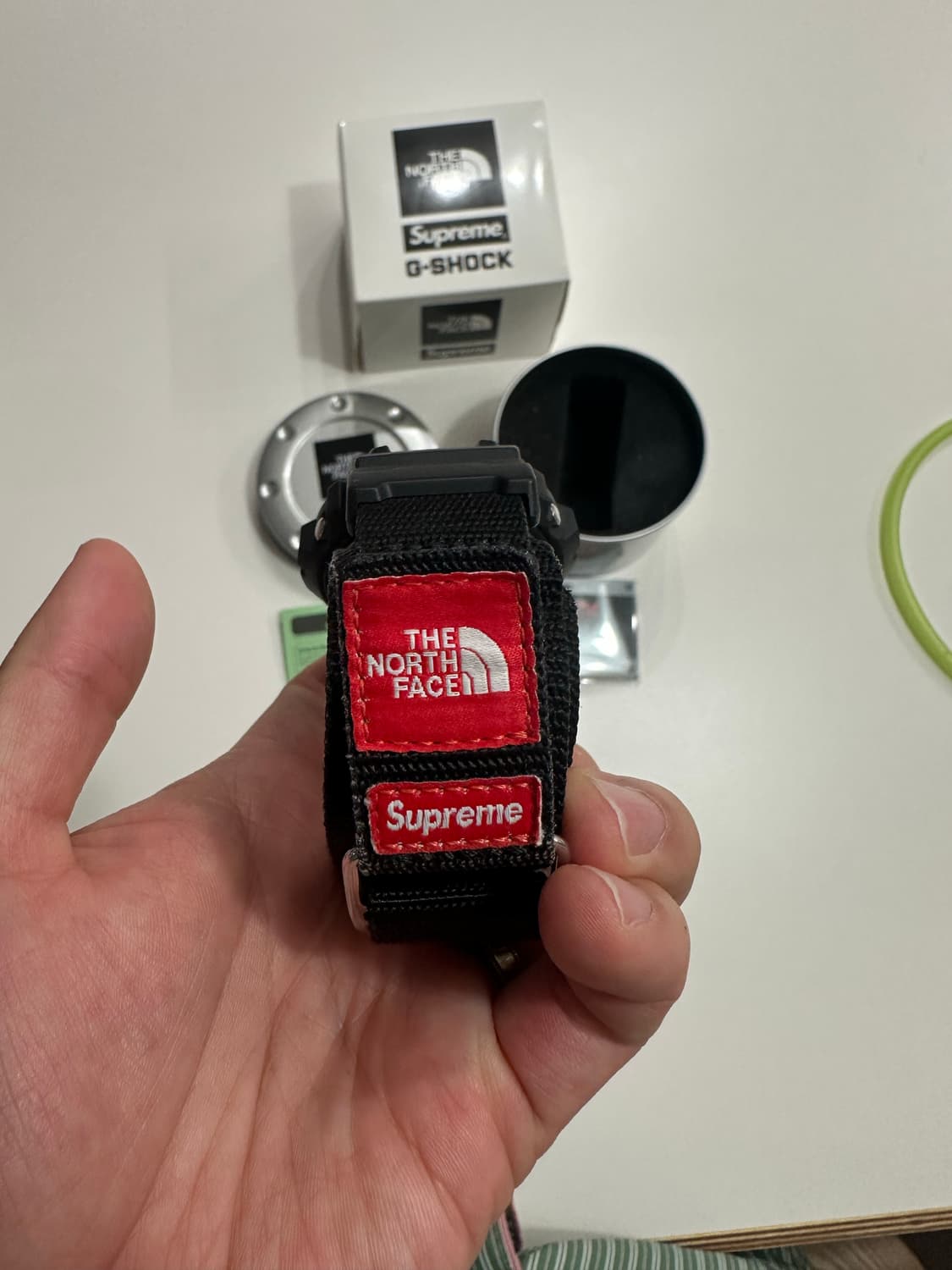 슈프림 노스페이스 G-SHOCK 시계 블랙 판매 상품이미지3