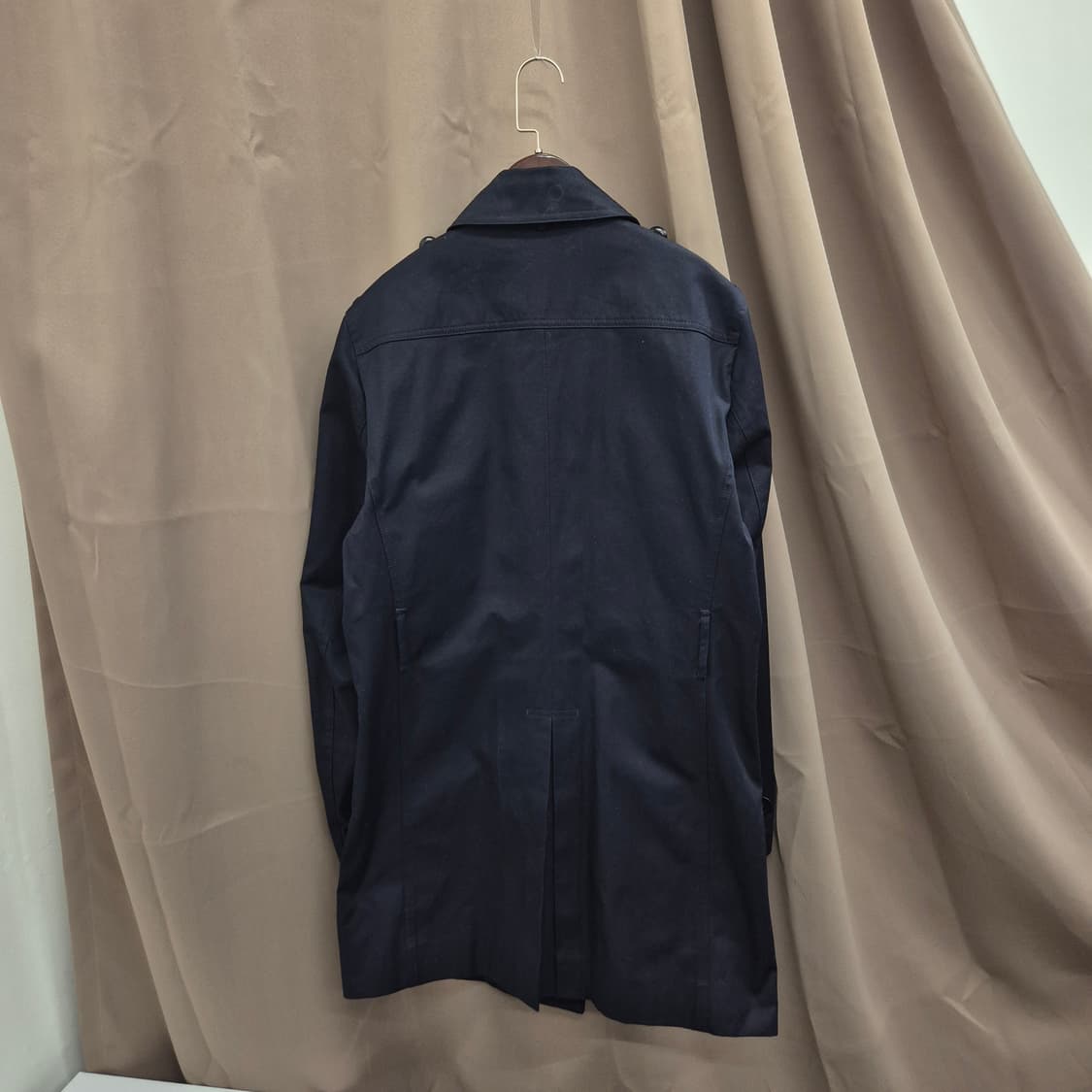 산드로 슬림핏 클래식 더블 브레스티드 트렌치코트 M 상품이미지6