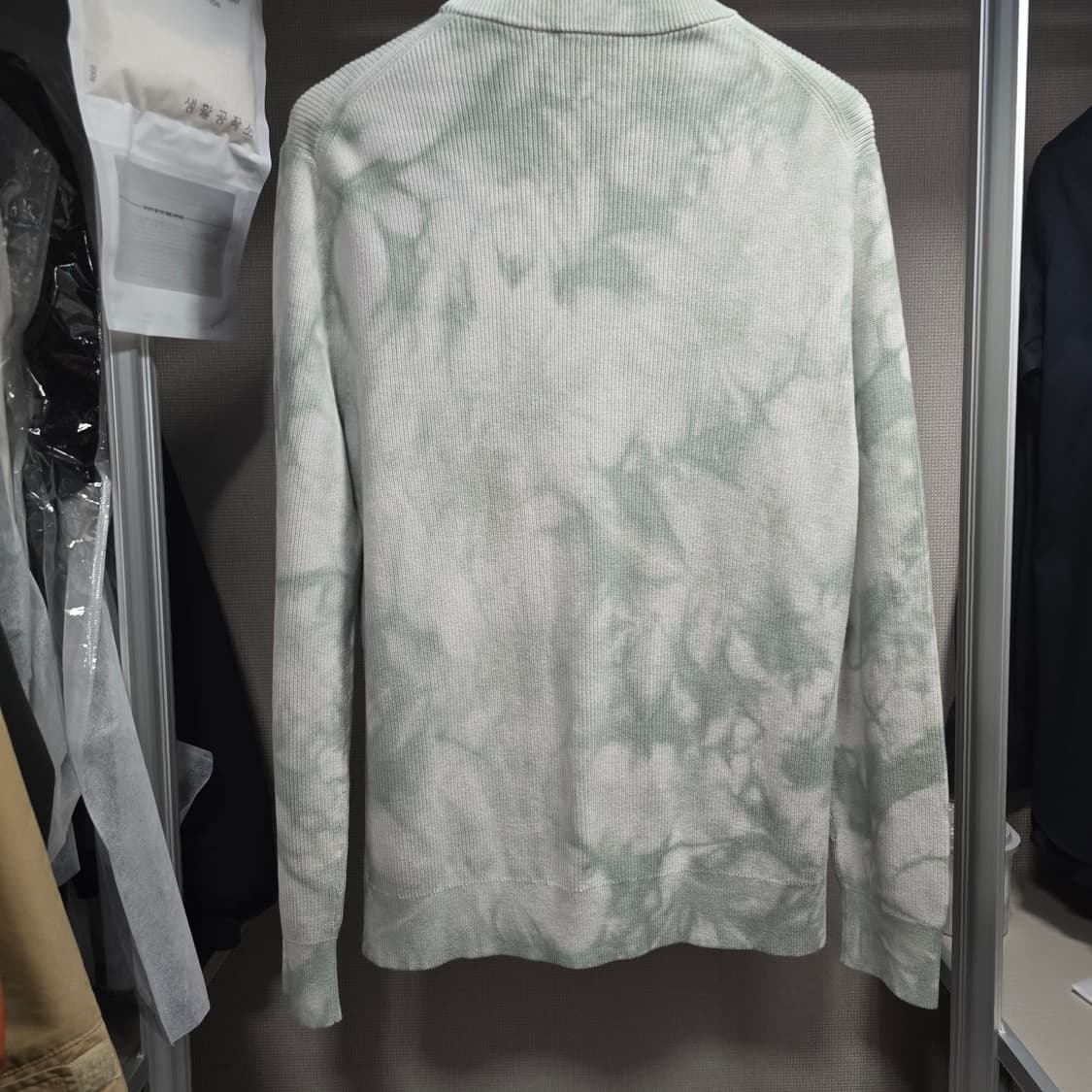 띠어리 타이다이 맨투맨 L 상품이미지2