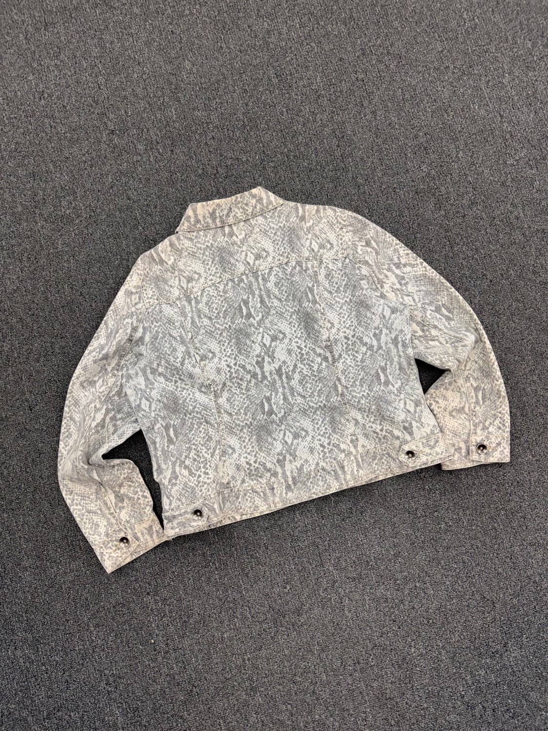 OS)Christopher&Banks 스네이크 트러커 데님 자켓 상품이미지5