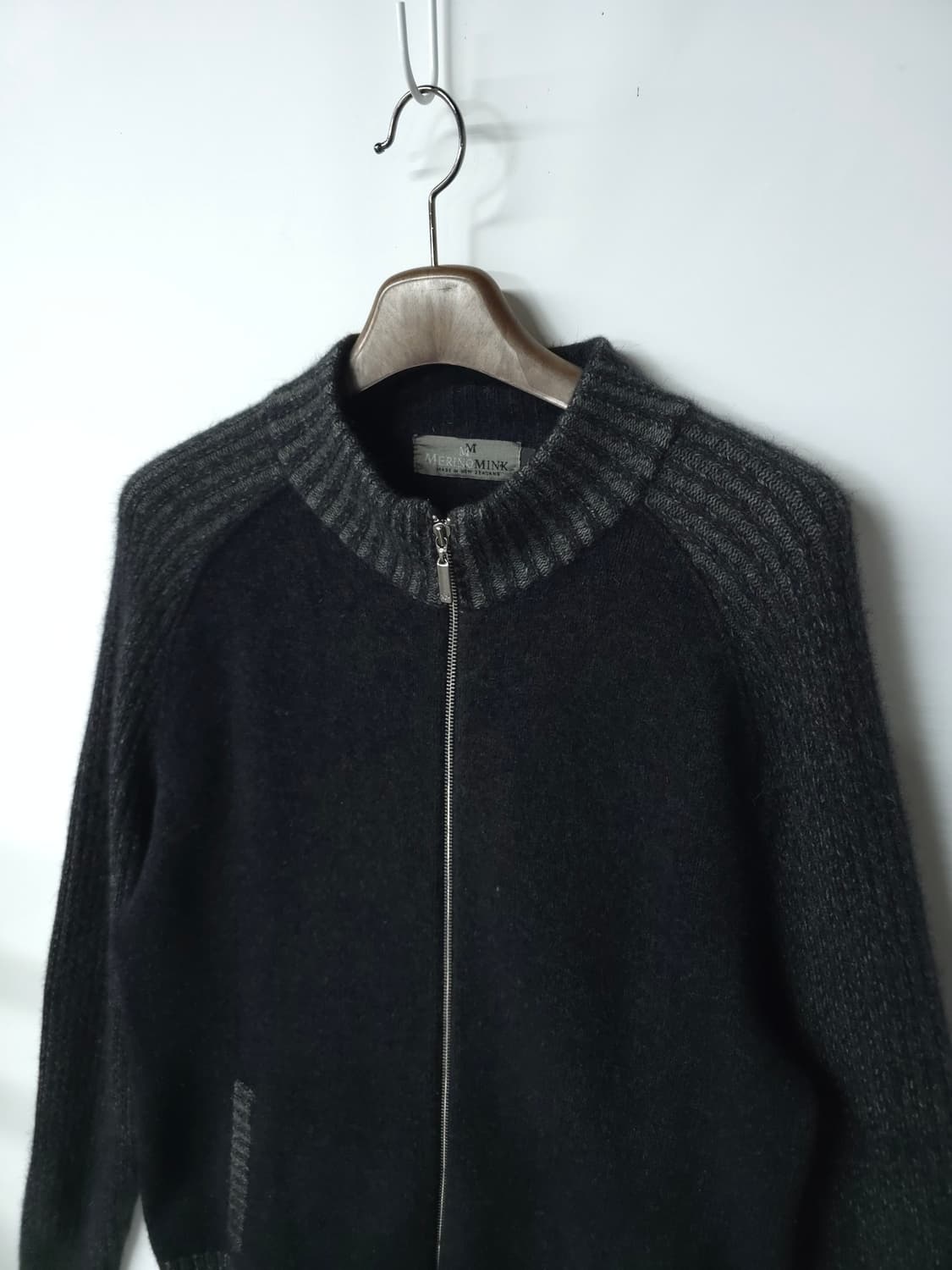 메리노밍크 배색 니트집업(남성100) 상품이미지3