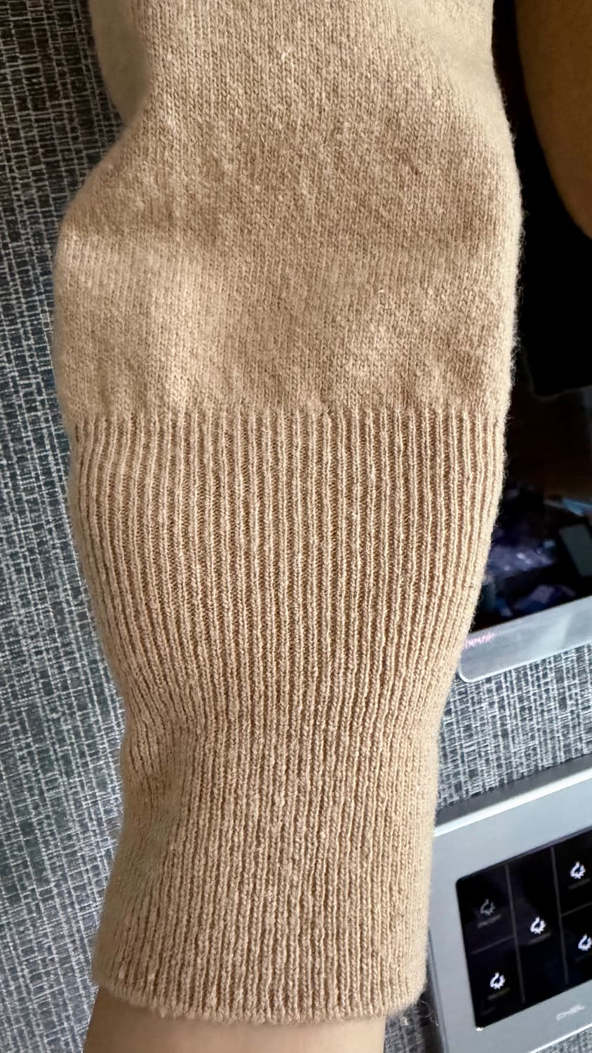 보카바카 VOCAVACA 스마일리 울 캐시미어 혼방 베이지 니트 가디건 상품이미지4