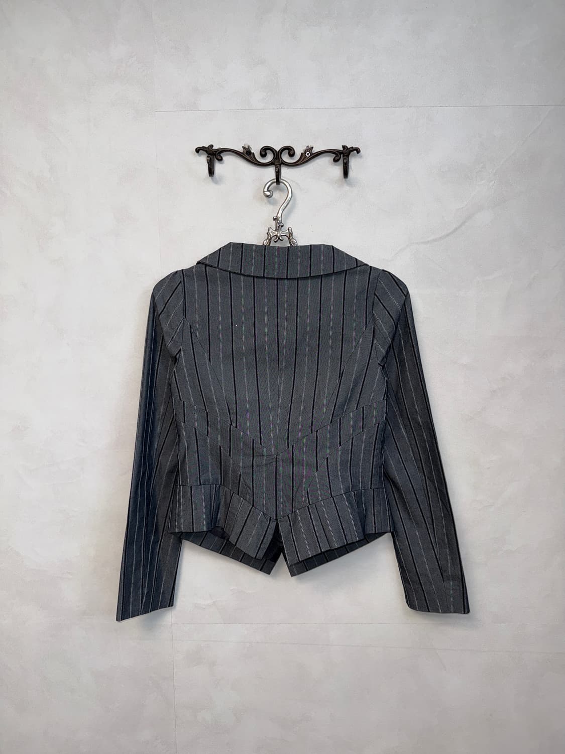 Gray stripe crop geek chic blazer 상품이미지3