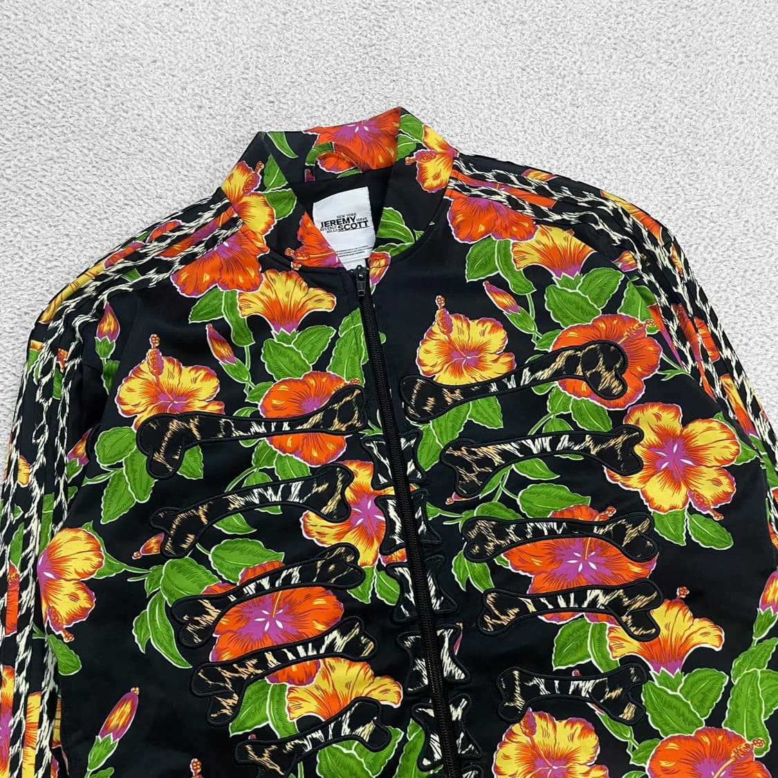 아디다스 x 제레미스캇 플라워 본 트랙탑 져지 자켓 상품이미지3