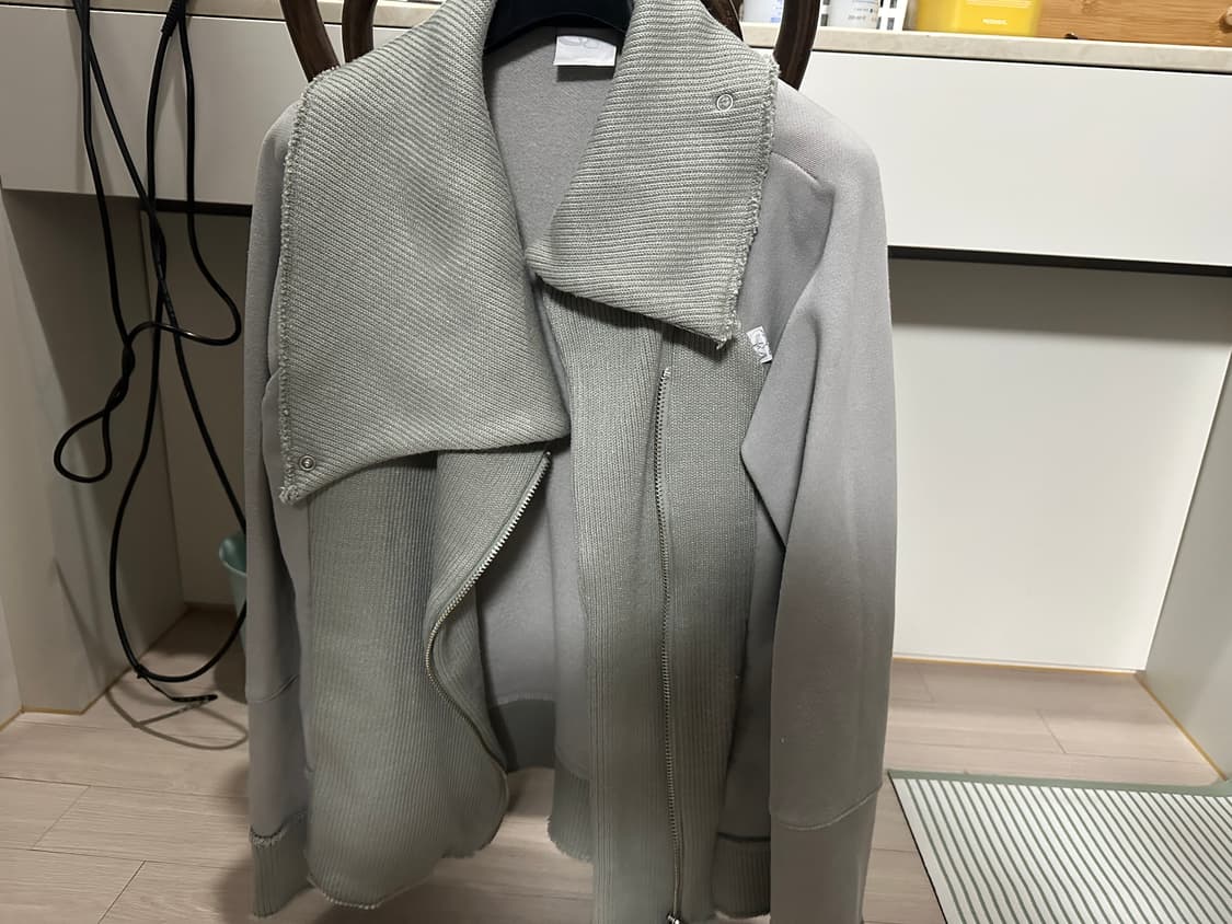 스컬프터 하이넥 니트 집업  상품이미지1