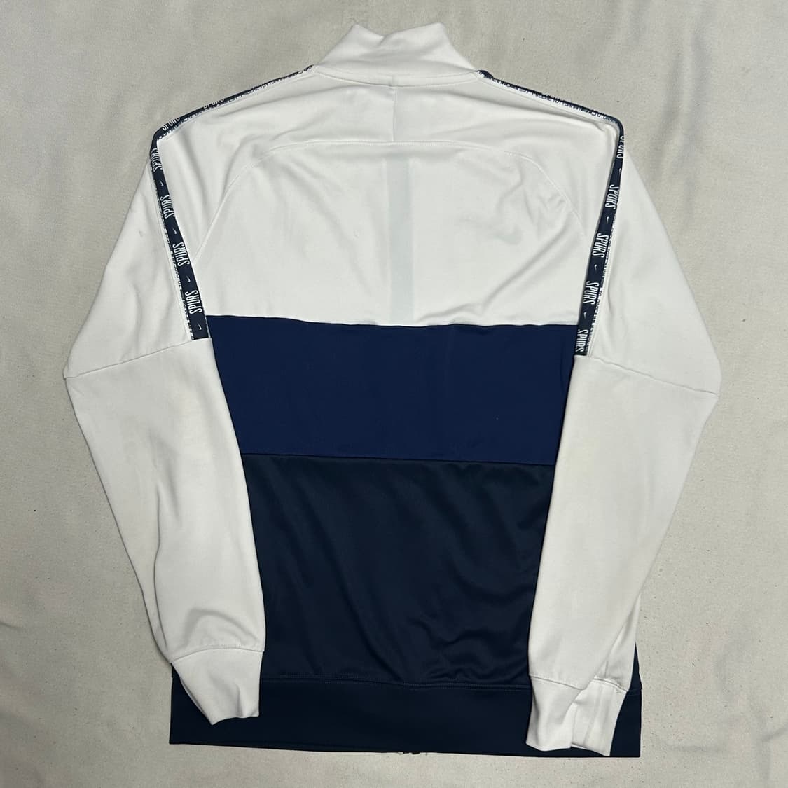 M 나이키 토트넘 화이트 트랙탑 상품이미지3