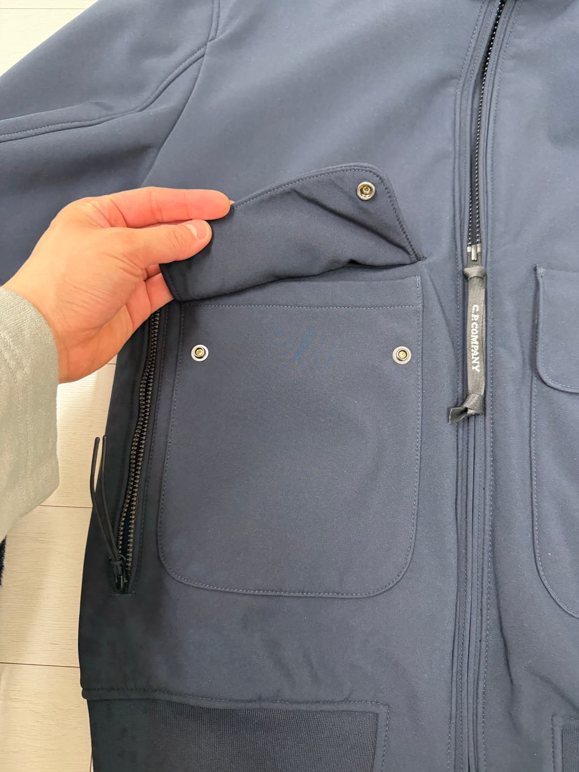 cp컴퍼니 cp shell-R   50 사이즈 네이비 색상  사진 조금전 상품이미지6