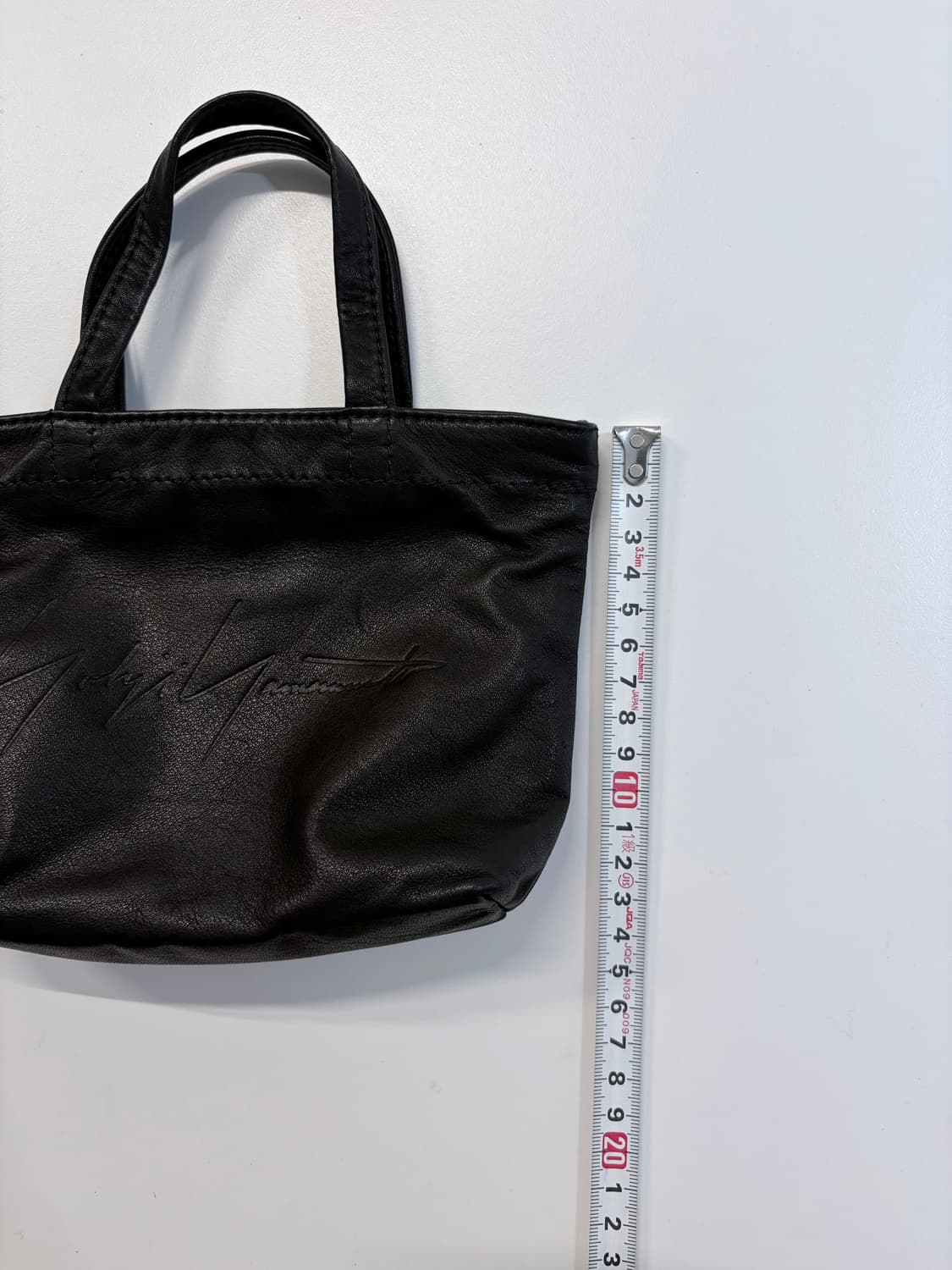 요지야마모토 디스코드 디보싱 로고 레더 미니백 상품이미지3