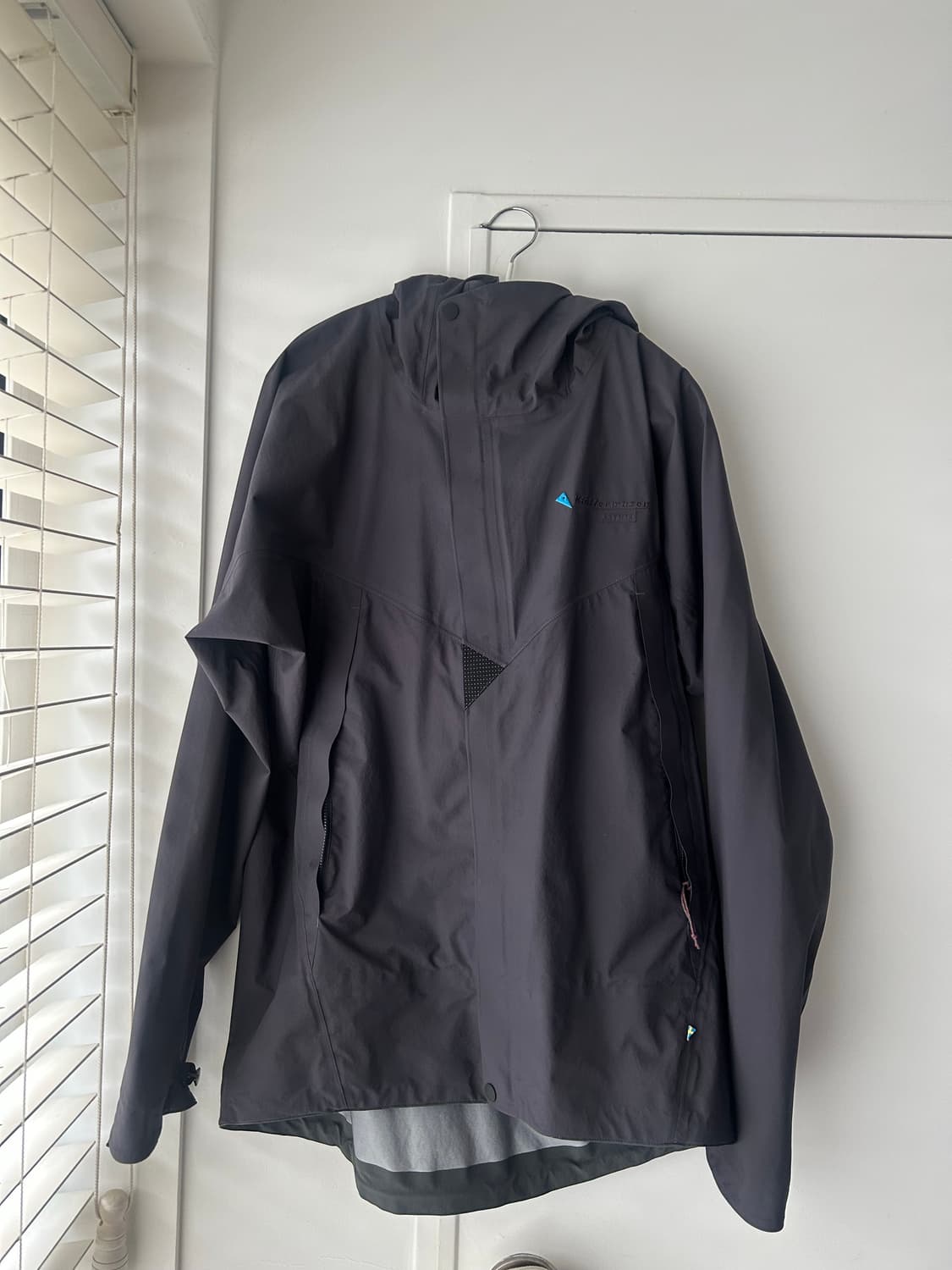 클라터뮤젠 아신야 레이븐 L 상품이미지1