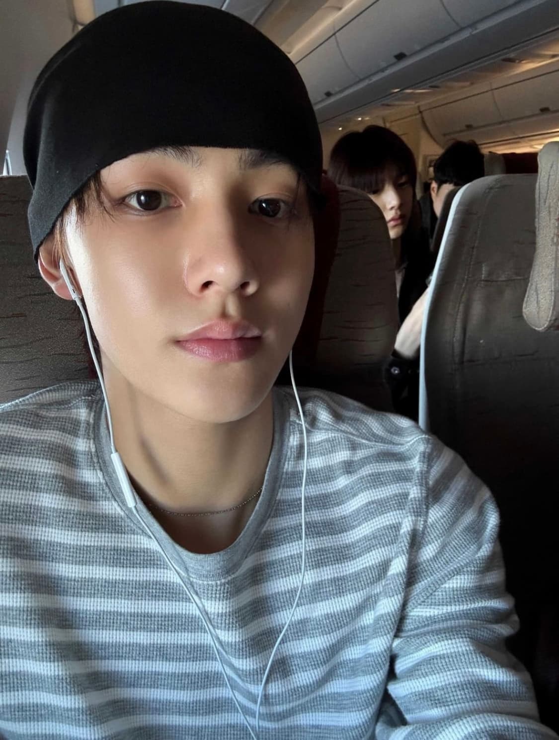 폴로 랄프로렌 엄성현 와플 니트 네이비 상품이미지7