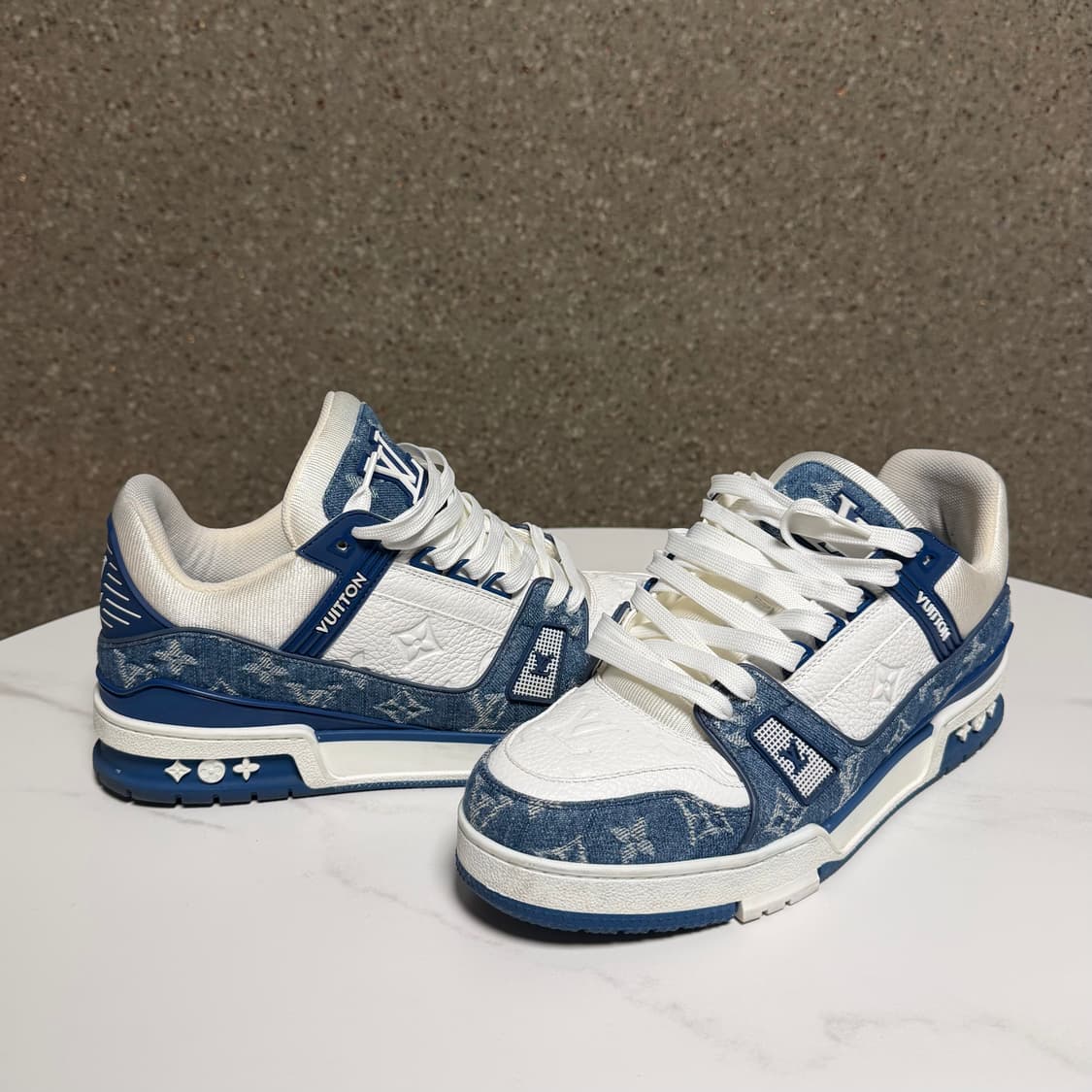 [8.5사이즈/풀구성]루이비통 LV 모노그램 스니커즈 상품이미지2