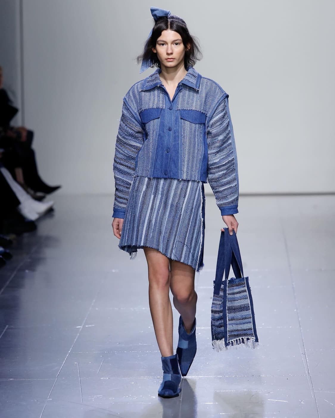 KSENIA SCHNAIDER 런던 패션위크 아카이브 데님 트러커 자켓 상품이미지1