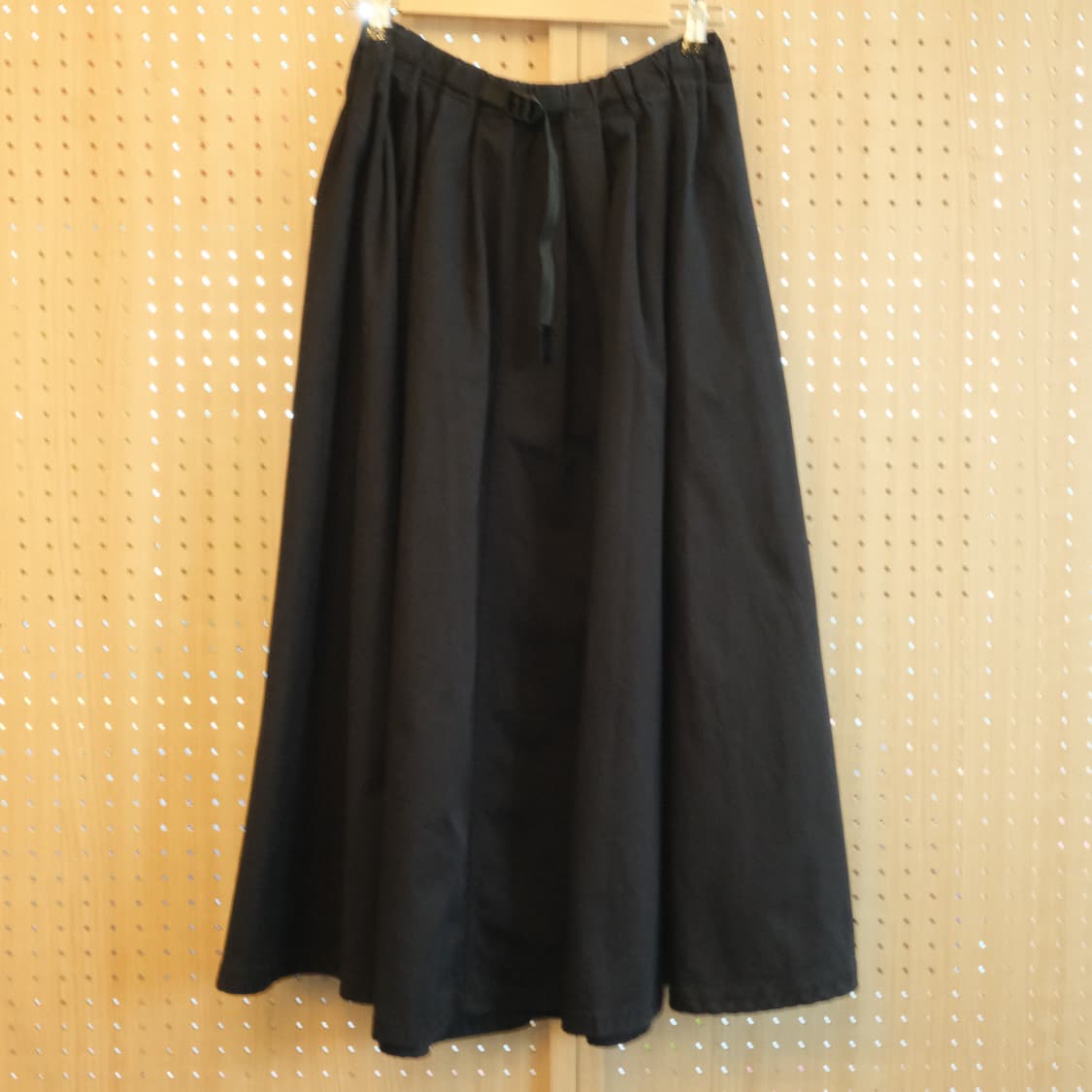 그라미치 검정 롱스커트  상품이미지1