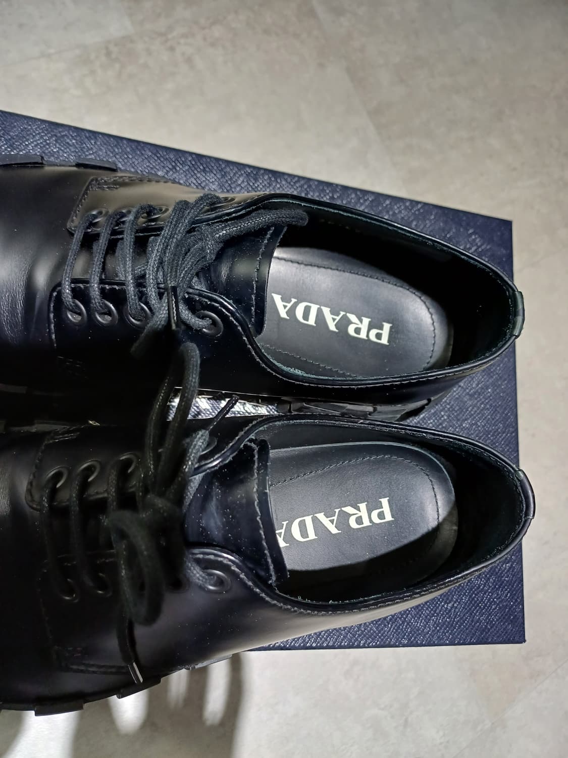 프라다 2eg294 스터드 더비 uk6 상품이미지2