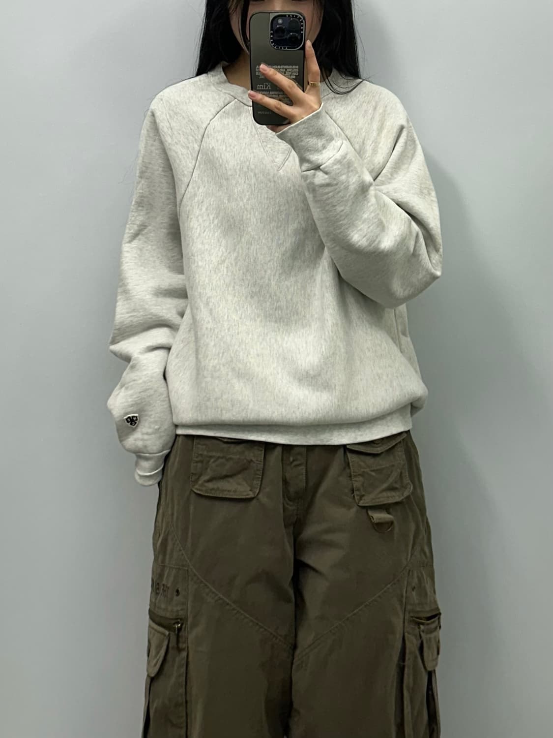 헤리티지플로스 손목로고 백멜란지 맨투맨 상품이미지1