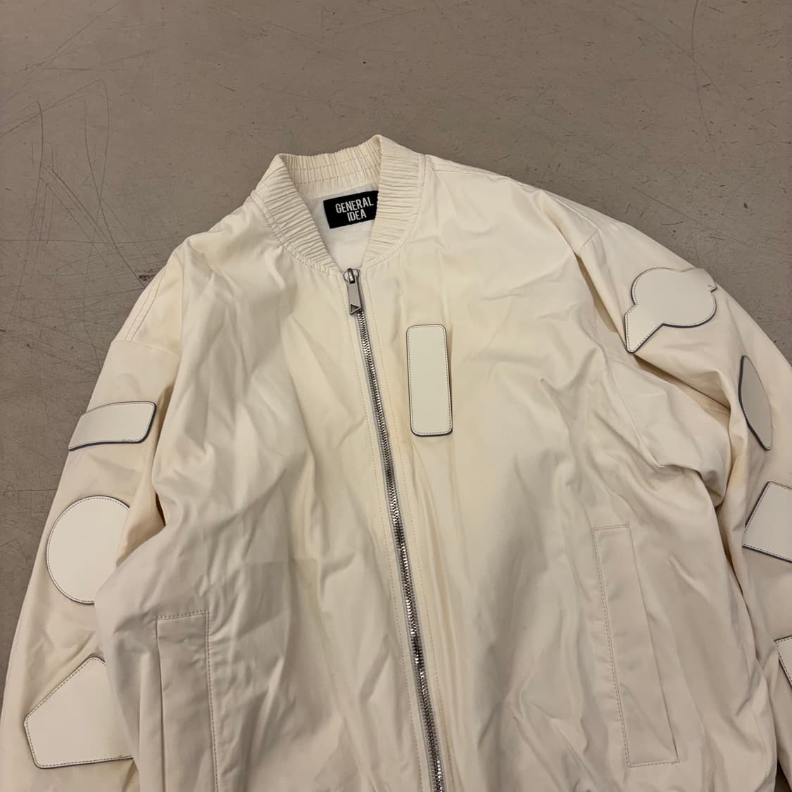 제너럴아이디어 화이트 봄버 자켓 상품이미지2