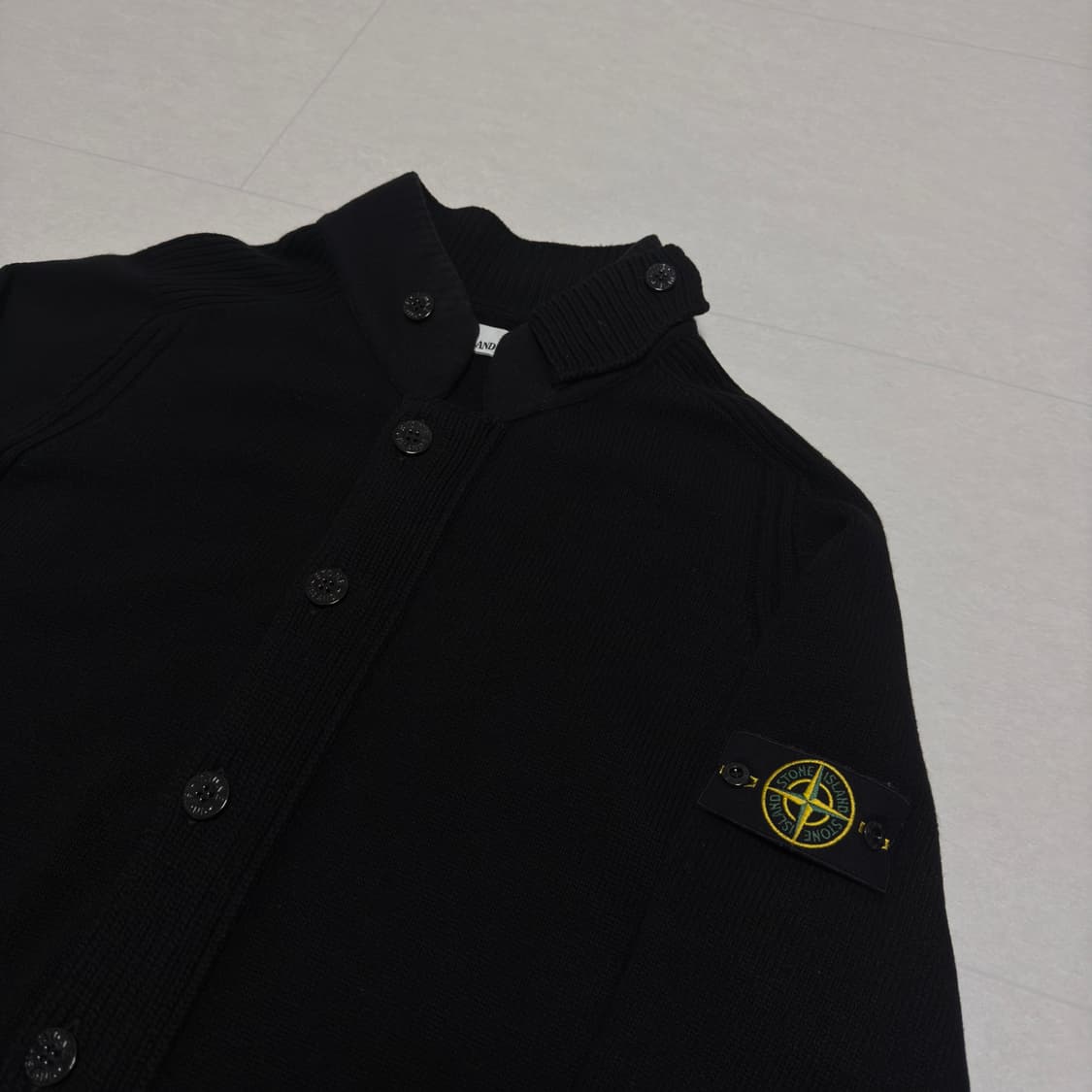 [ 3XL ] 스톤아일랜드 램스 울 버튼 니트집업 블랙 상품이미지2