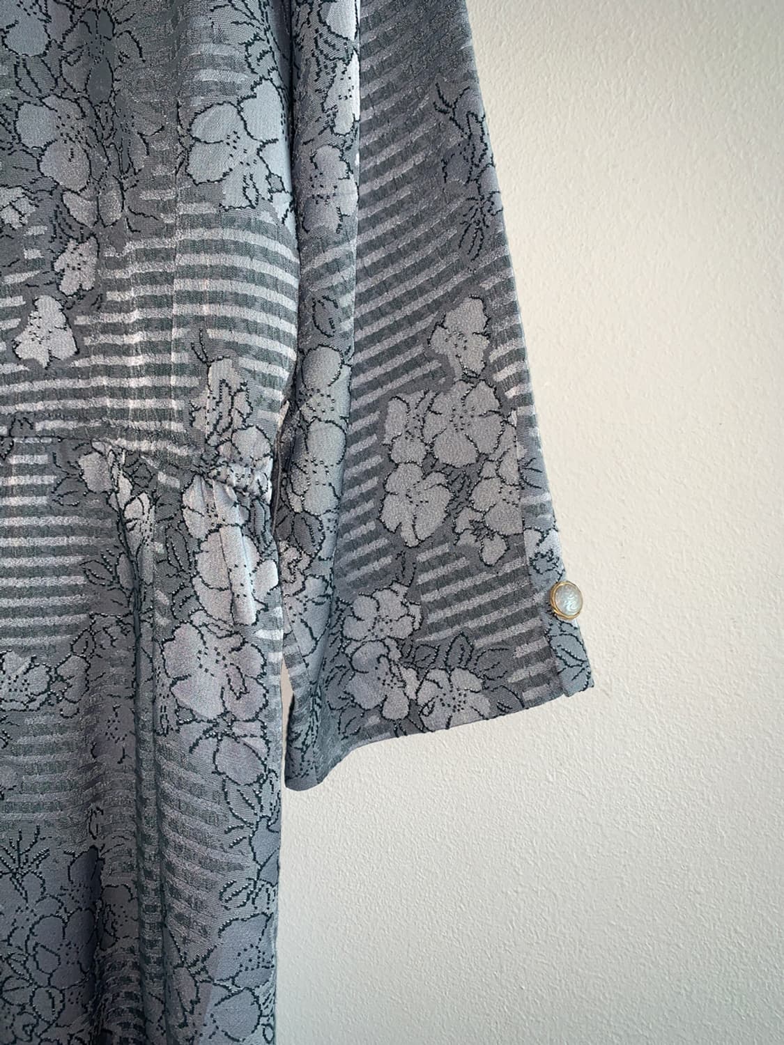 Oriental pattern gold button dress  상품이미지9