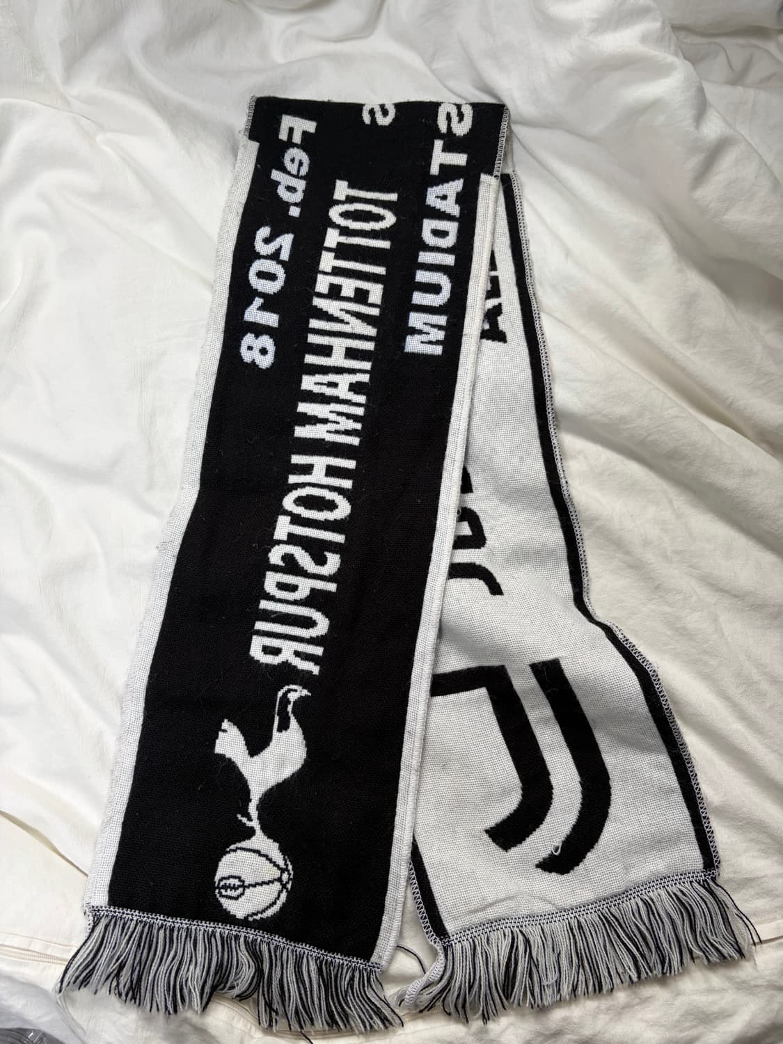 토트넘 홋스퍼 머플러 상품이미지1