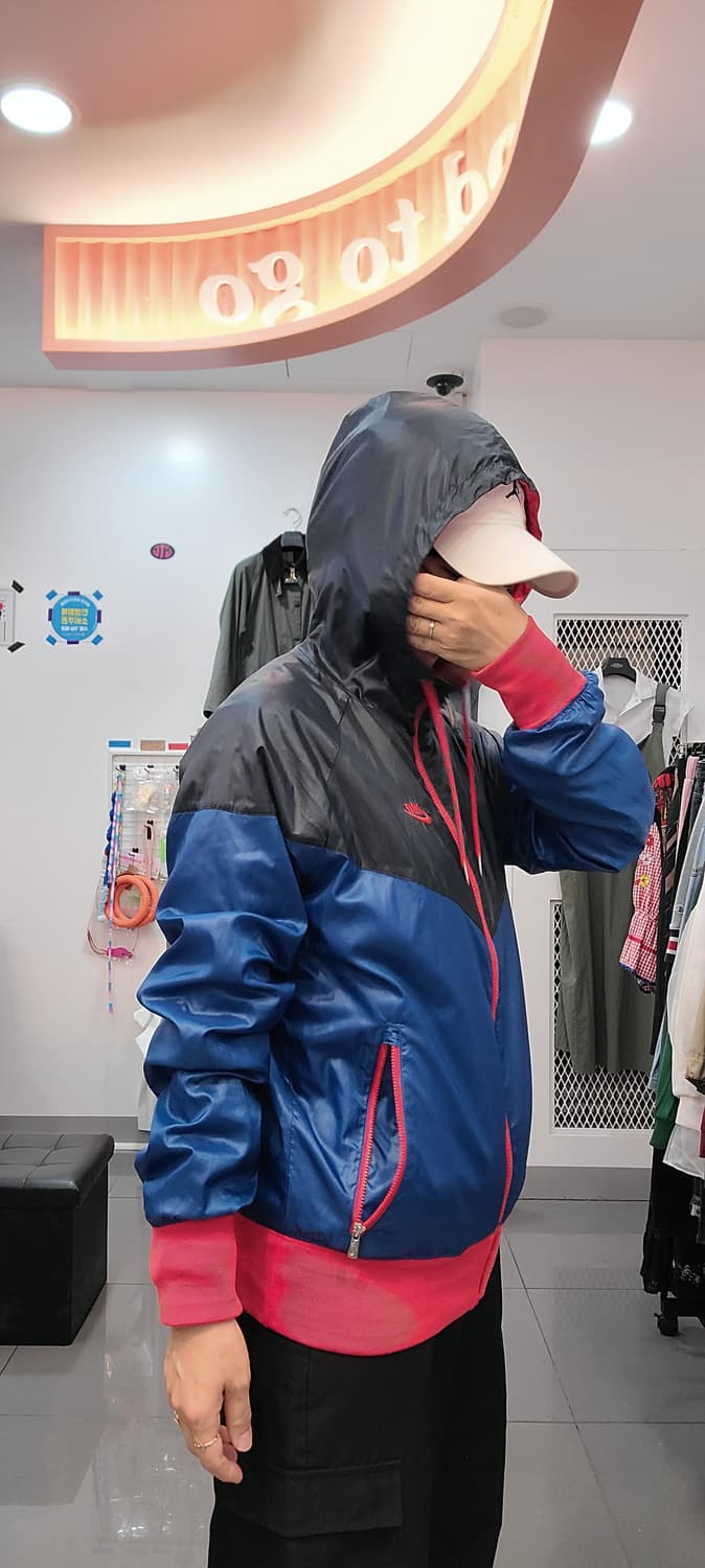 나이키 긴팔 후드 바람막이  상품이미지2