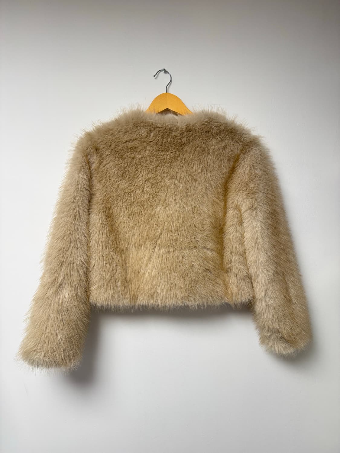 le plein 르플레인 뮤즈 퍼 자켓 크롭 노카라 퍼자켓 상품이미지9