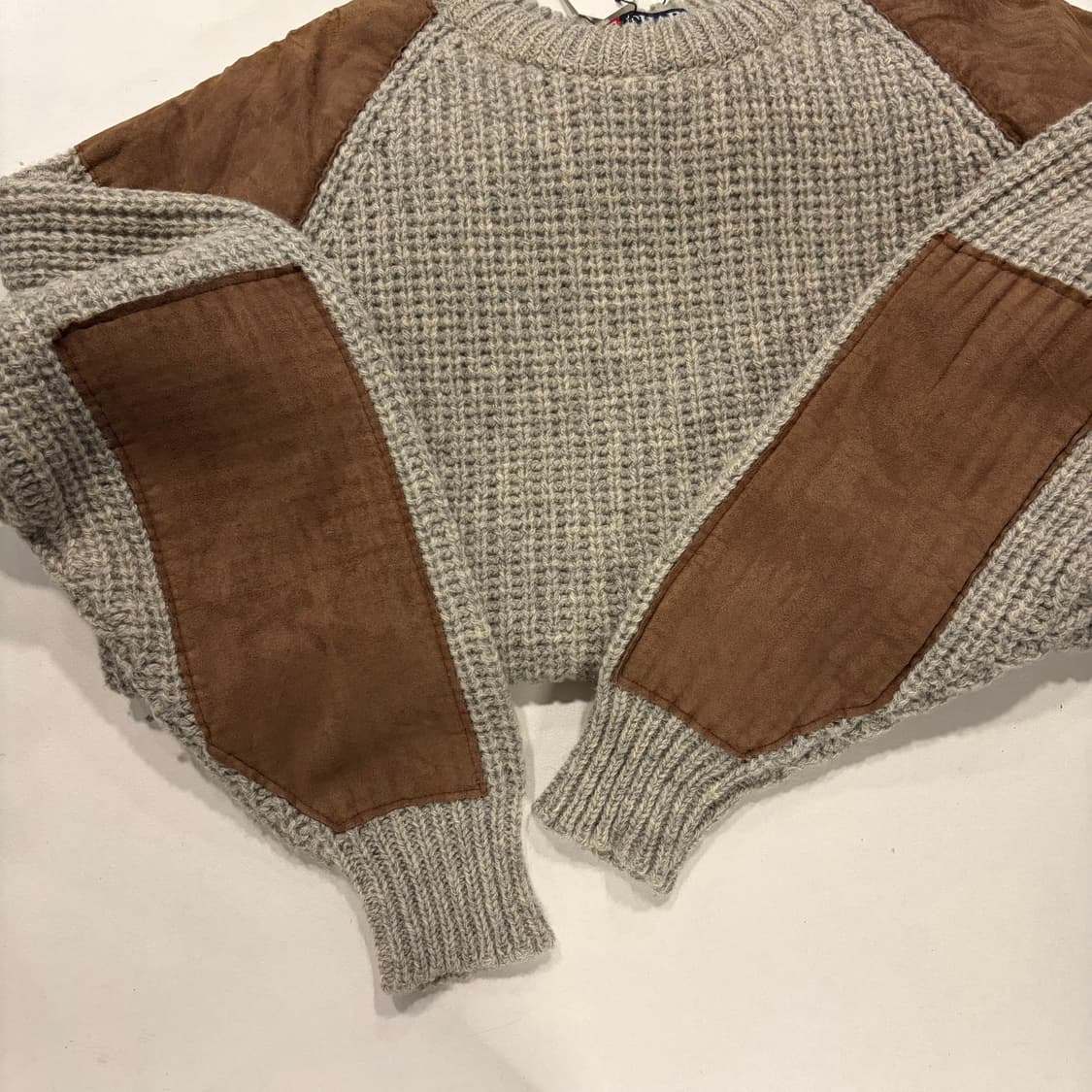[M] 챕스 니트 베이지 스웨이드 배색 스웨터 E159 상품이미지7