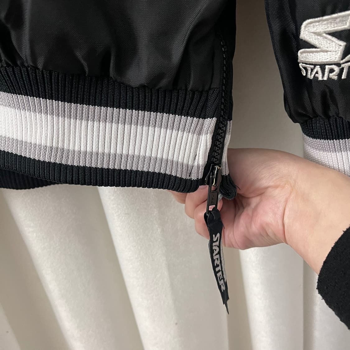 스타터 x NFL 레이더스 브이넥 웜업 상품이미지5