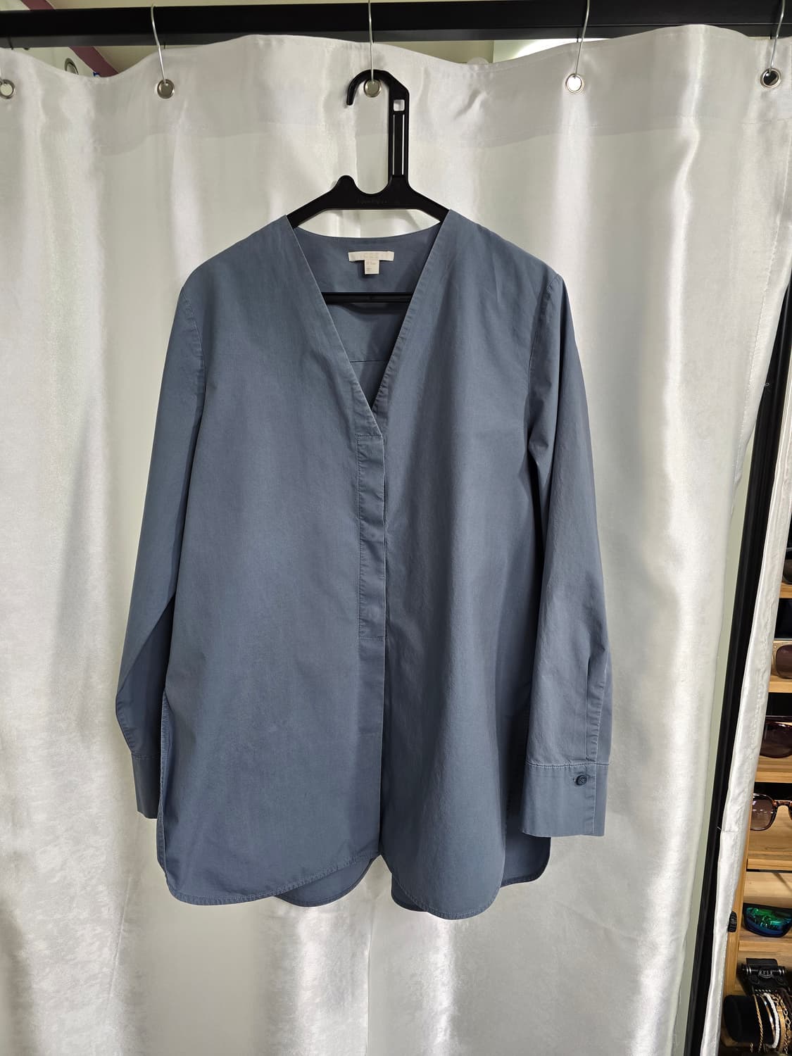 COS 코스 블루 V넥 셔츠 (1507) 상품이미지1