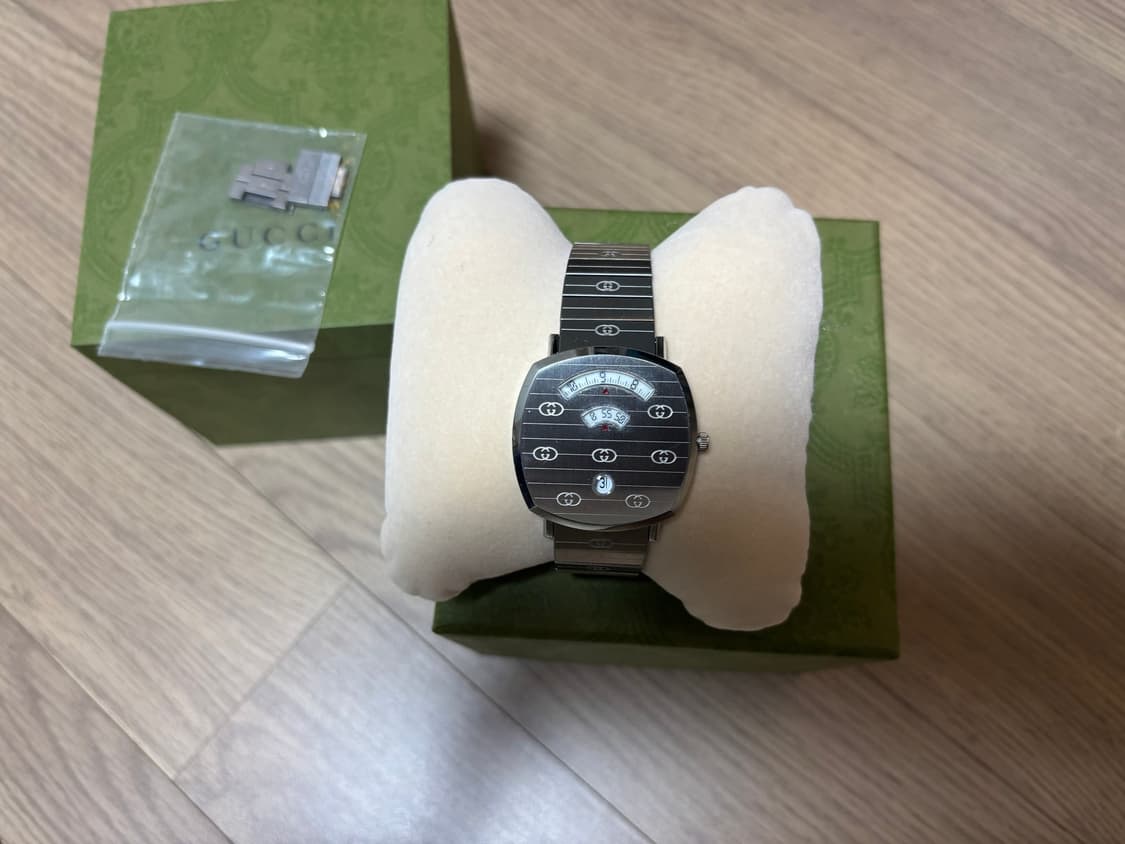 구찌 그립시계 실버메탈시계 남여공용 38mm 상품이미지1