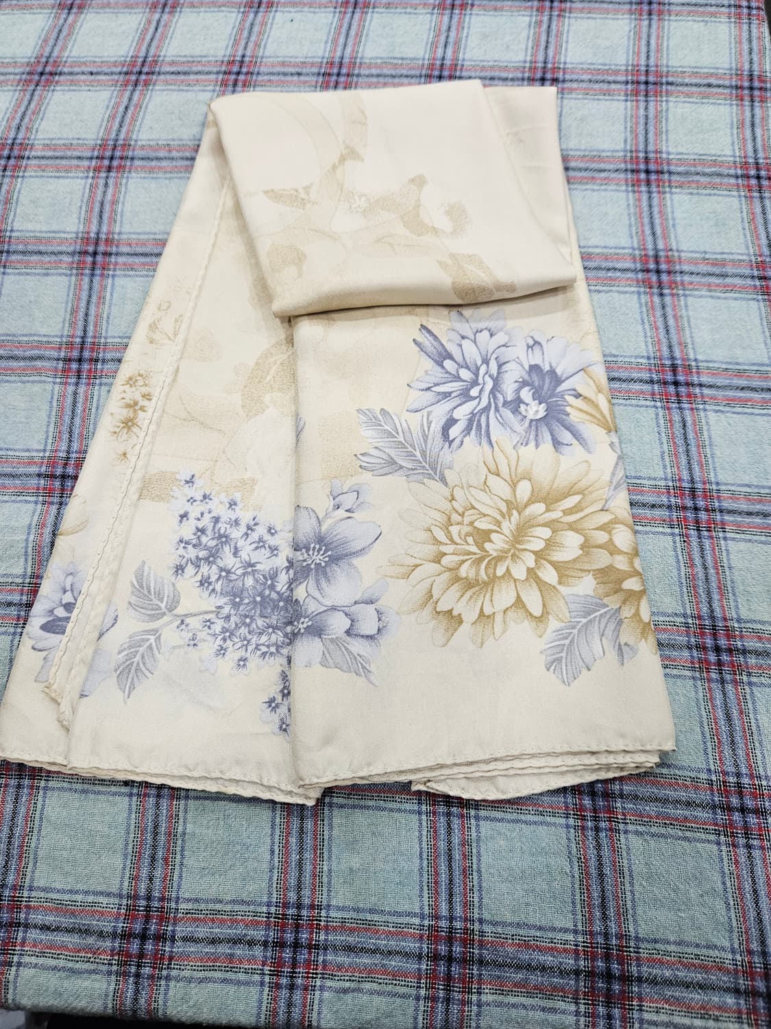 피에르가르뎅 실크 100% 스카프 상품이미지1