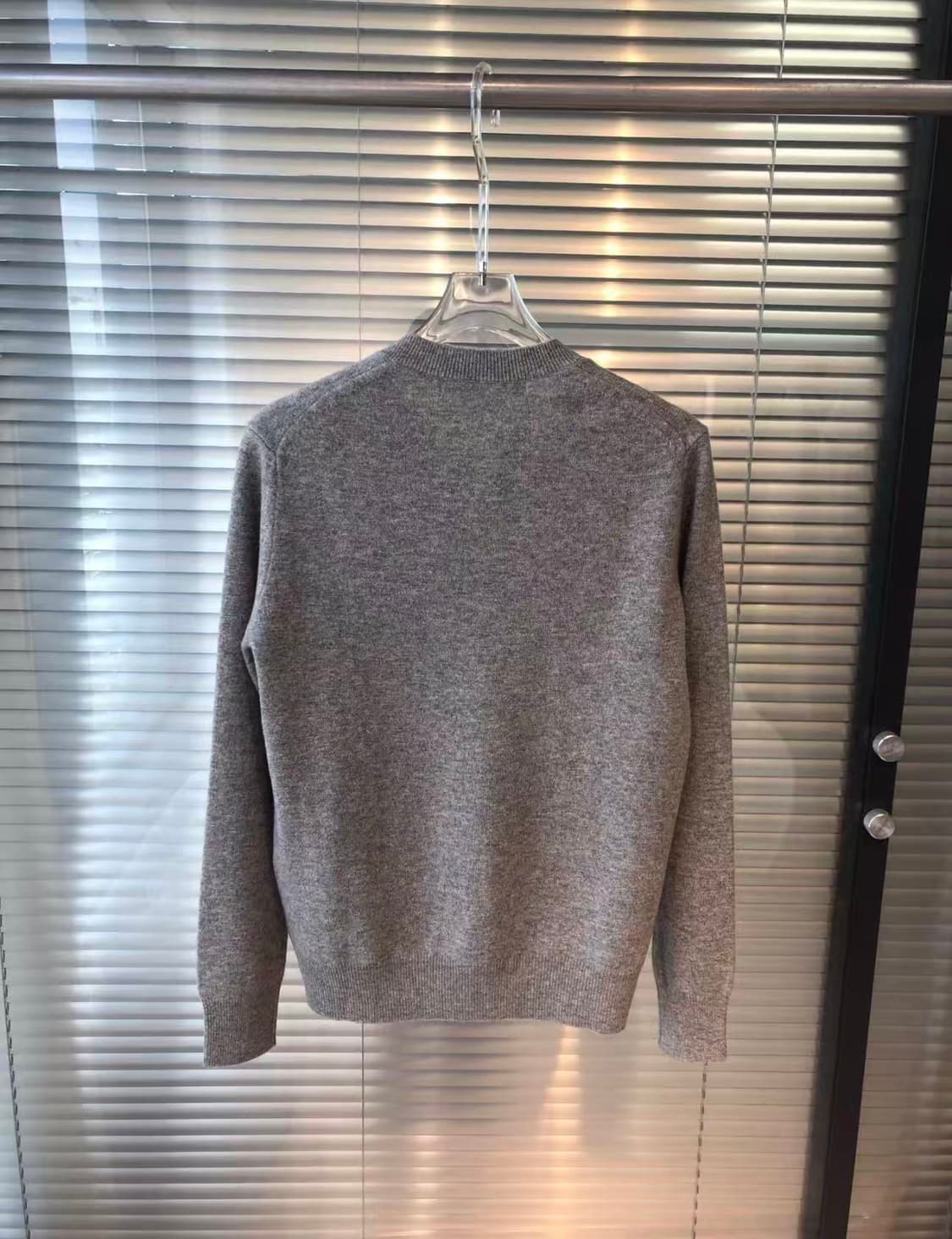 플레이 꼼데가르송 레드 하트 니트 가디건 그레이 M 상품이미지3